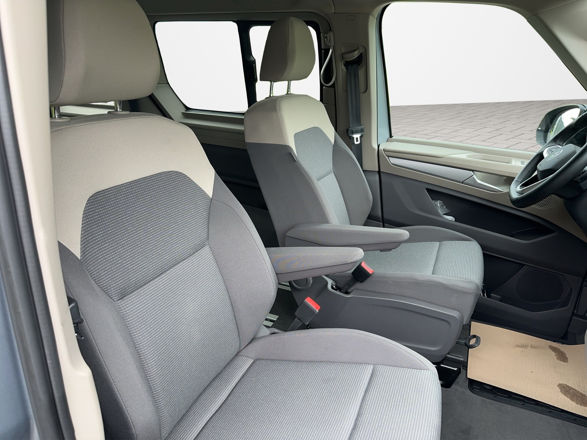 VW T7 Multivan 1.5 TSI Liberty DSG-image-13
