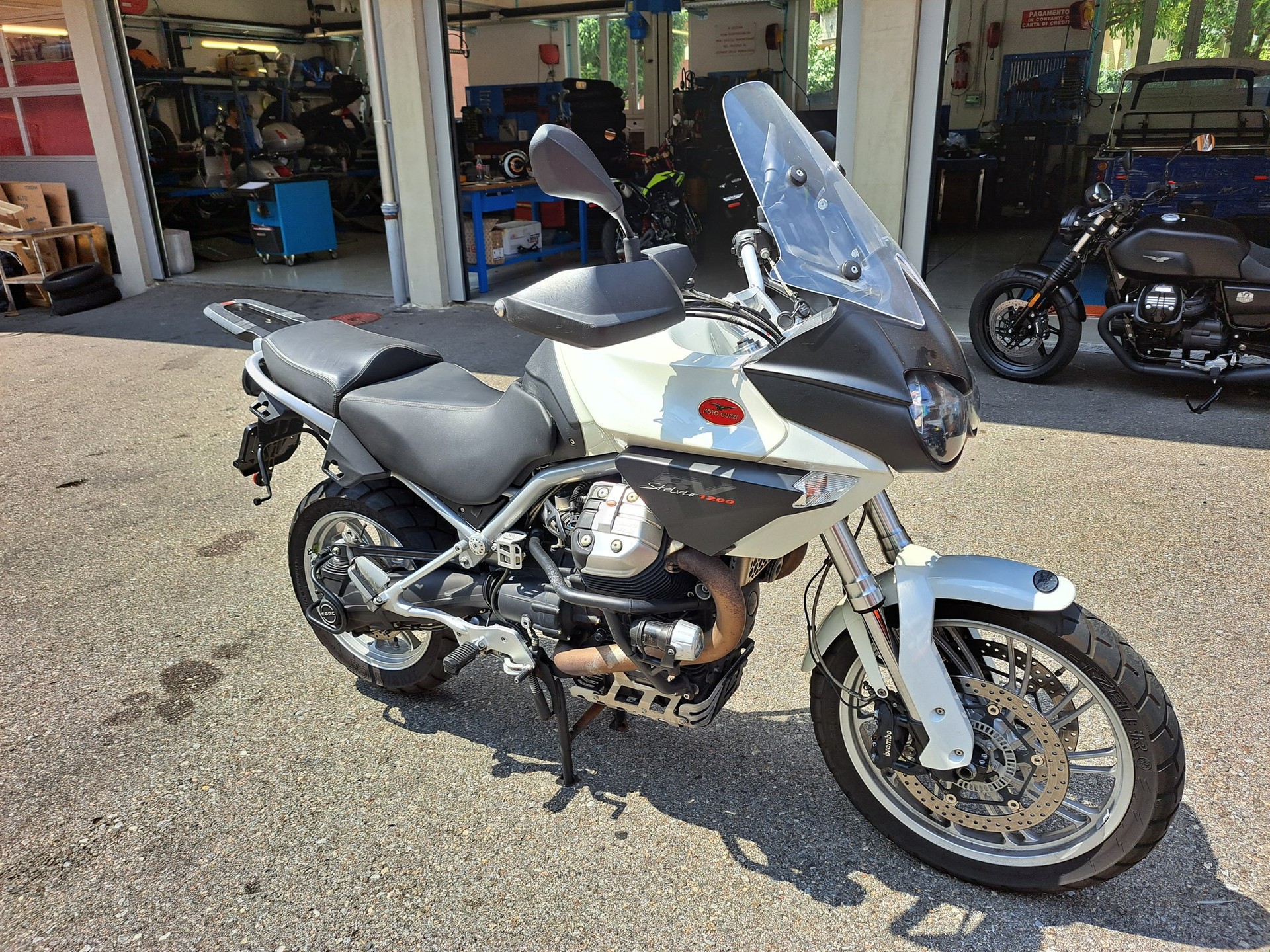 MOTO GUZZI Stelvio 1200 8V ABS Swiss Edition-image-0