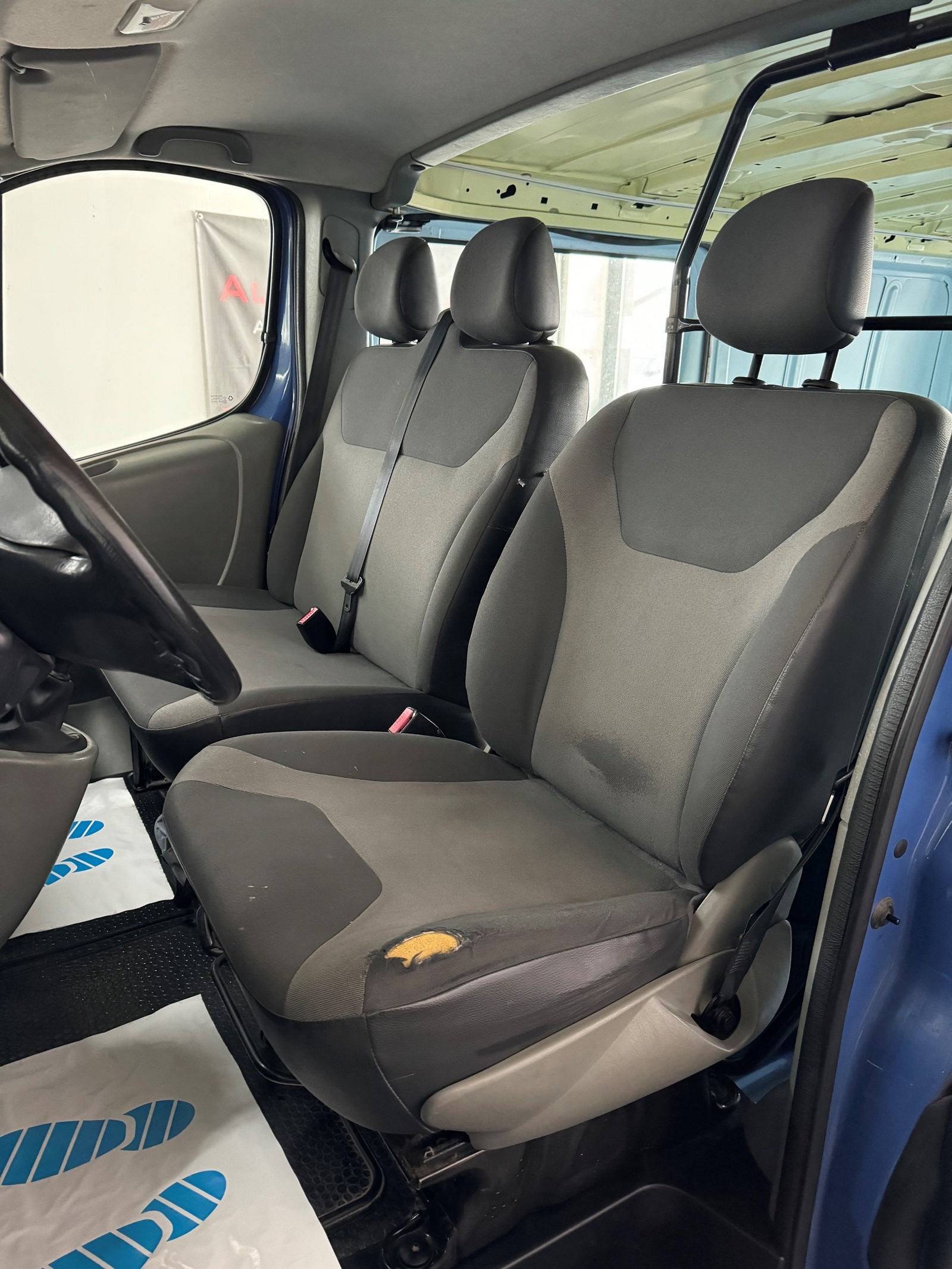 RENAULT Trafic 2.0 dCi 115 2.9t L2H1-image-12