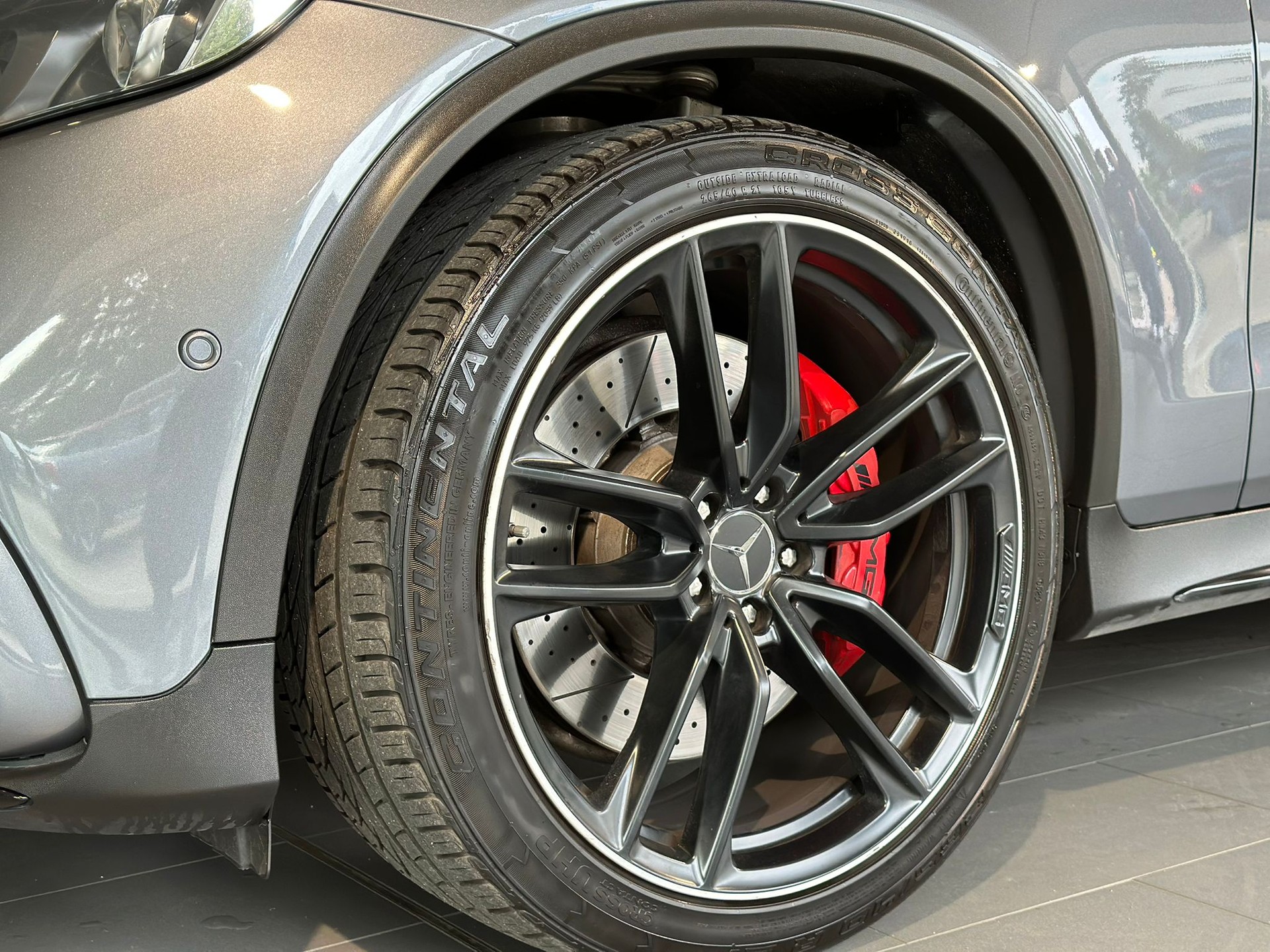 MERCEDES-BENZ GLC 63 S AMG 4Matic+ 9G-Tronic-image-7