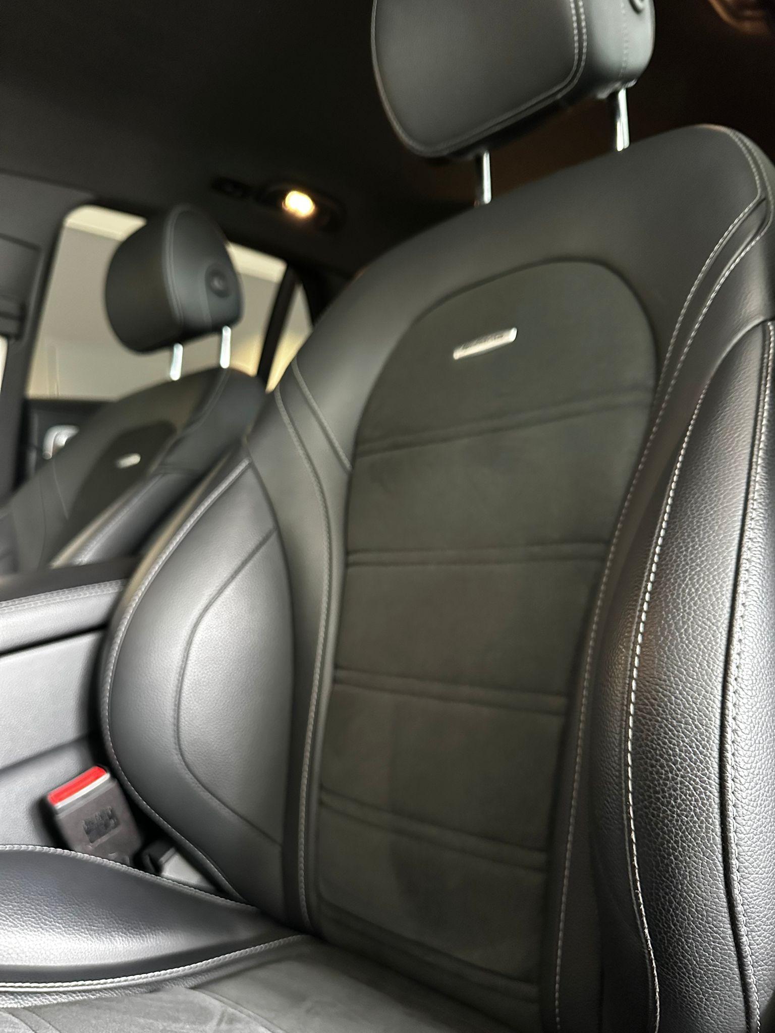 MERCEDES-BENZ GLC 63 S AMG 4Matic+ 9G-Tronic-image-22