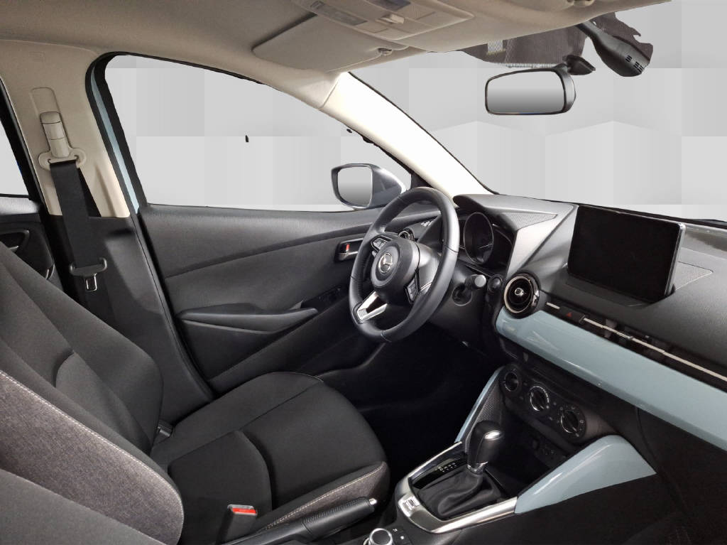 MAZDA 2 1.5 90 Center-Line-image-4