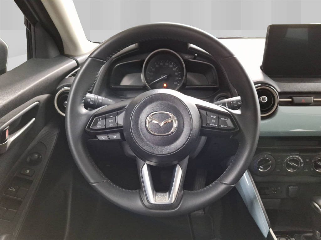 MAZDA 2 1.5 90 Center-Line-image-6