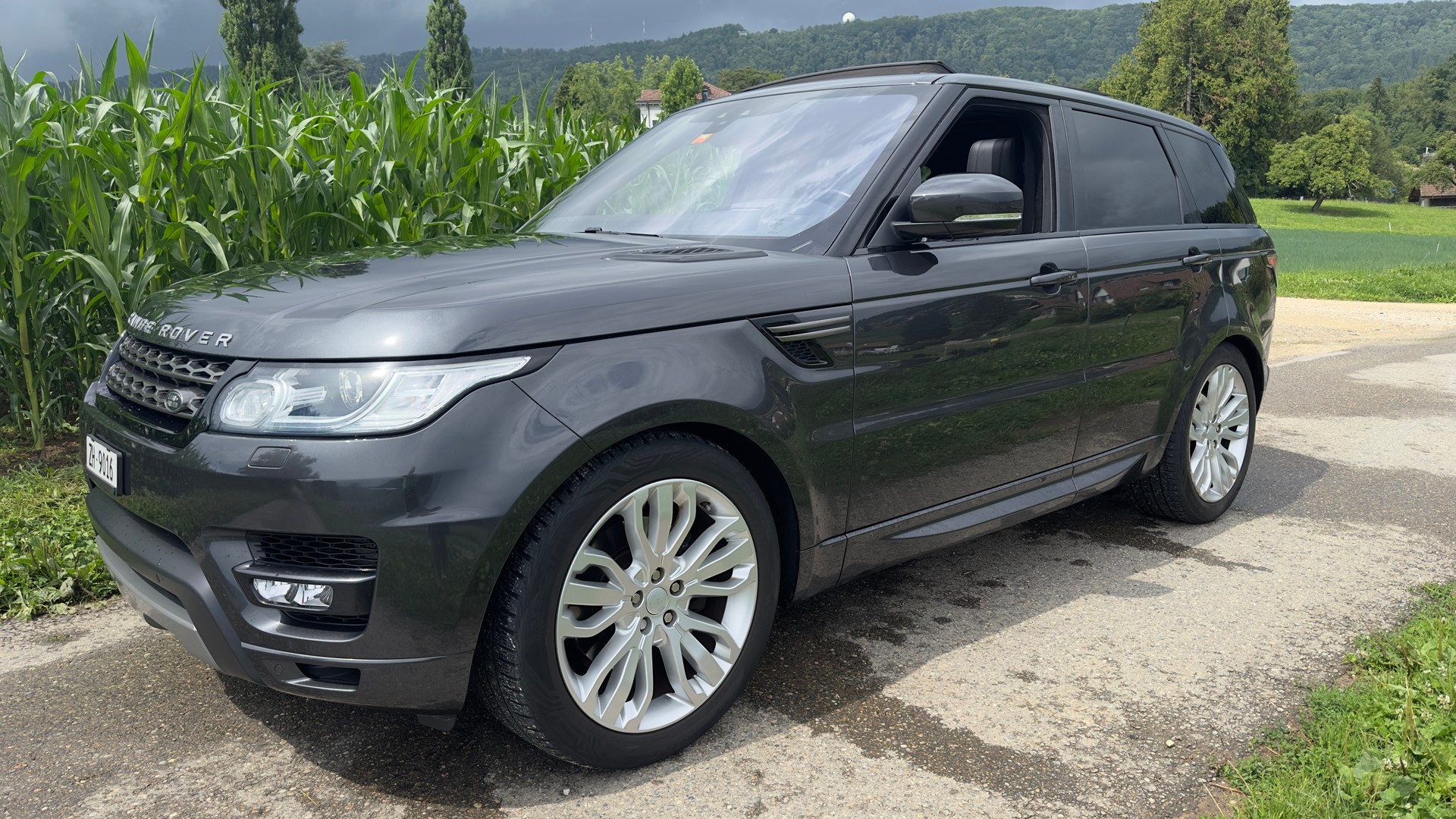 LAND ROVER Range Rover Sport 3.0 TDV6 HSE Automatic-image-0