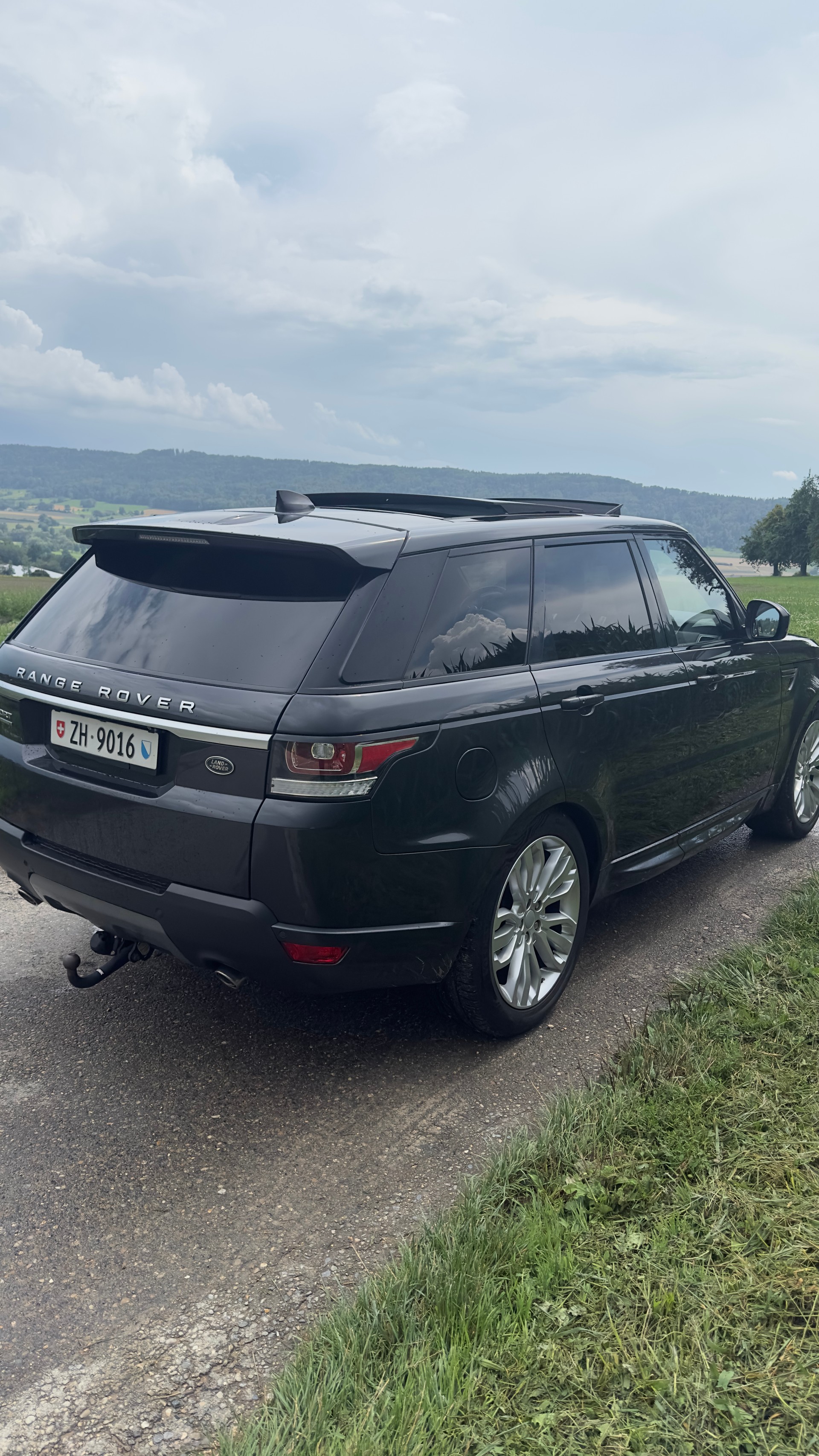 LAND ROVER Range Rover Sport 3.0 TDV6 HSE Automatic-image-1