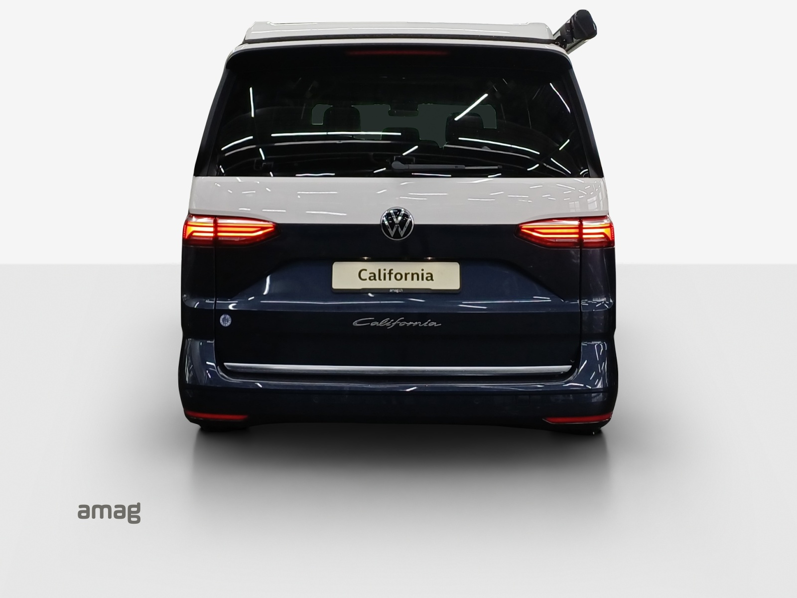 VW California 2.0 TDI Beach Tour-showroom-element-3