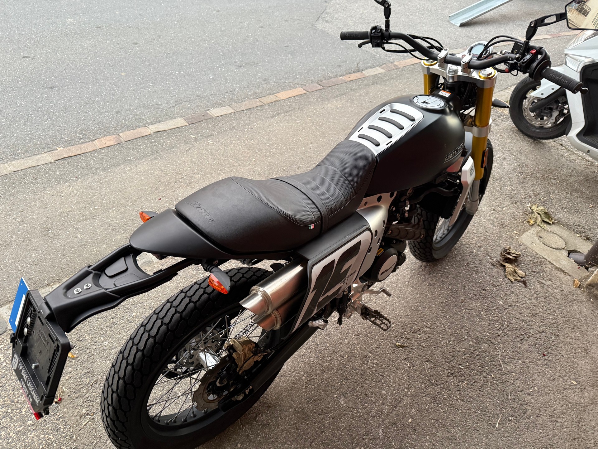 FANTIC Caballero 125-image-2