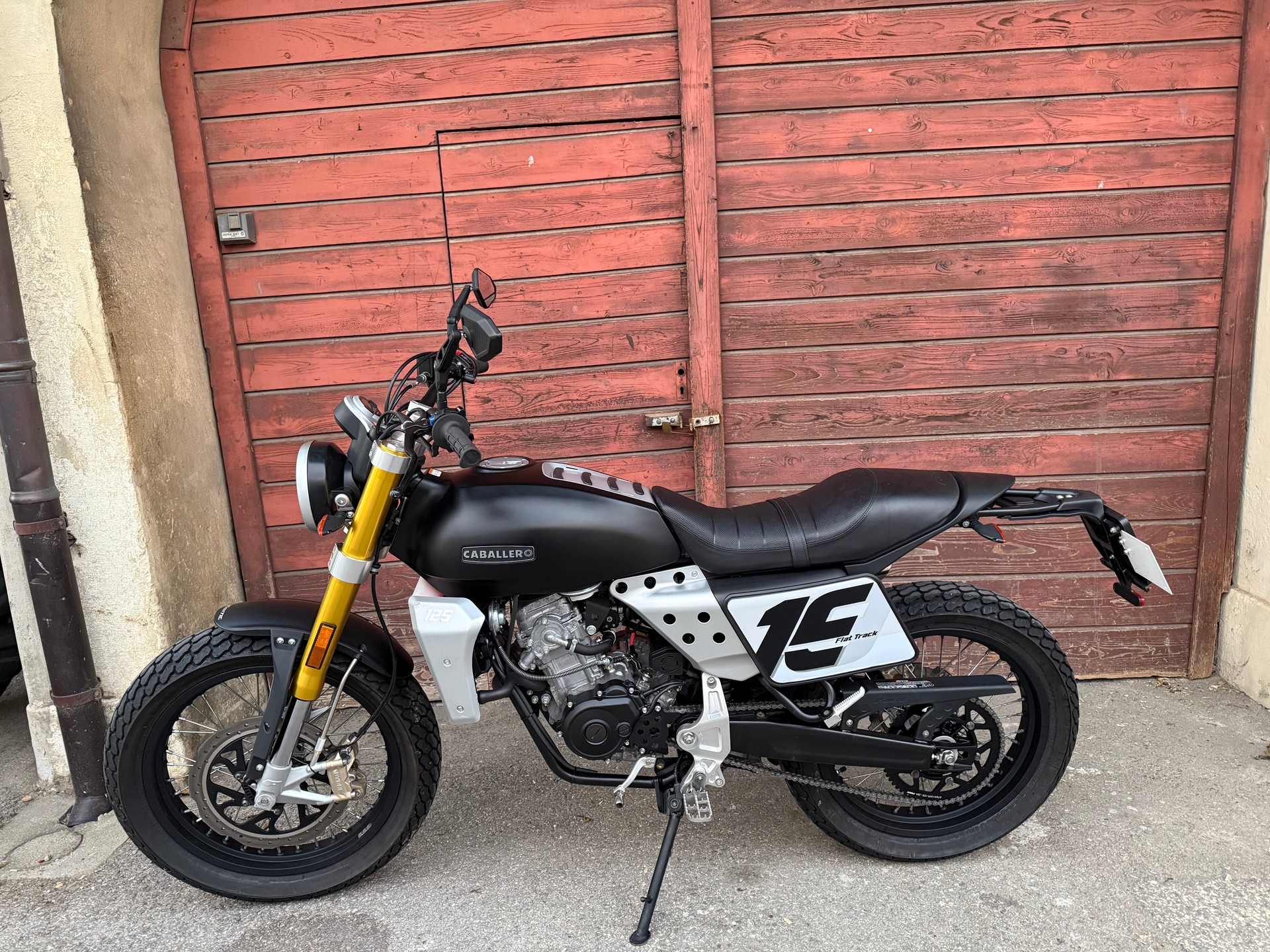 FANTIC Caballero 125