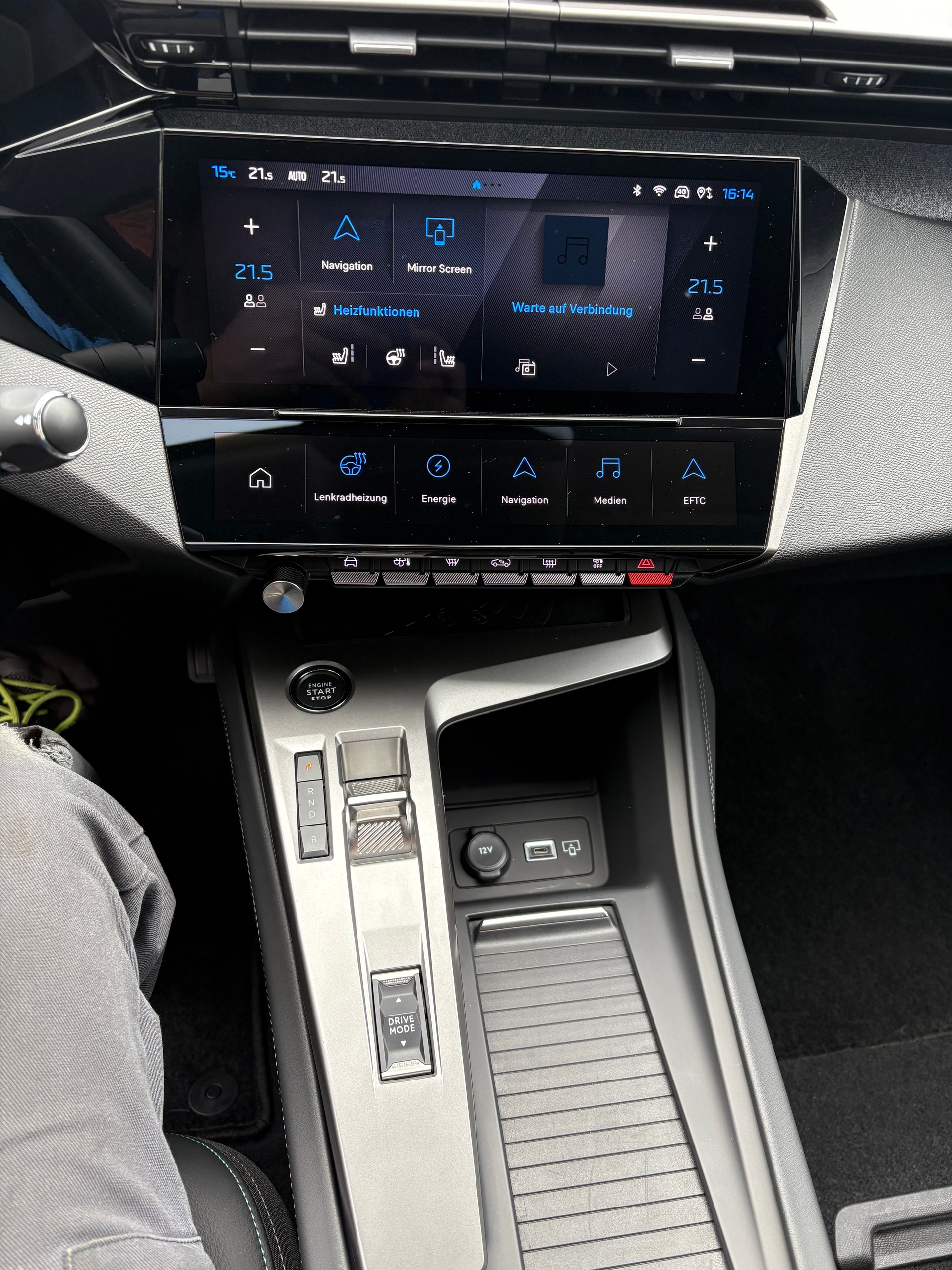 PEUGEOT 308 SW e-Allure-image-10