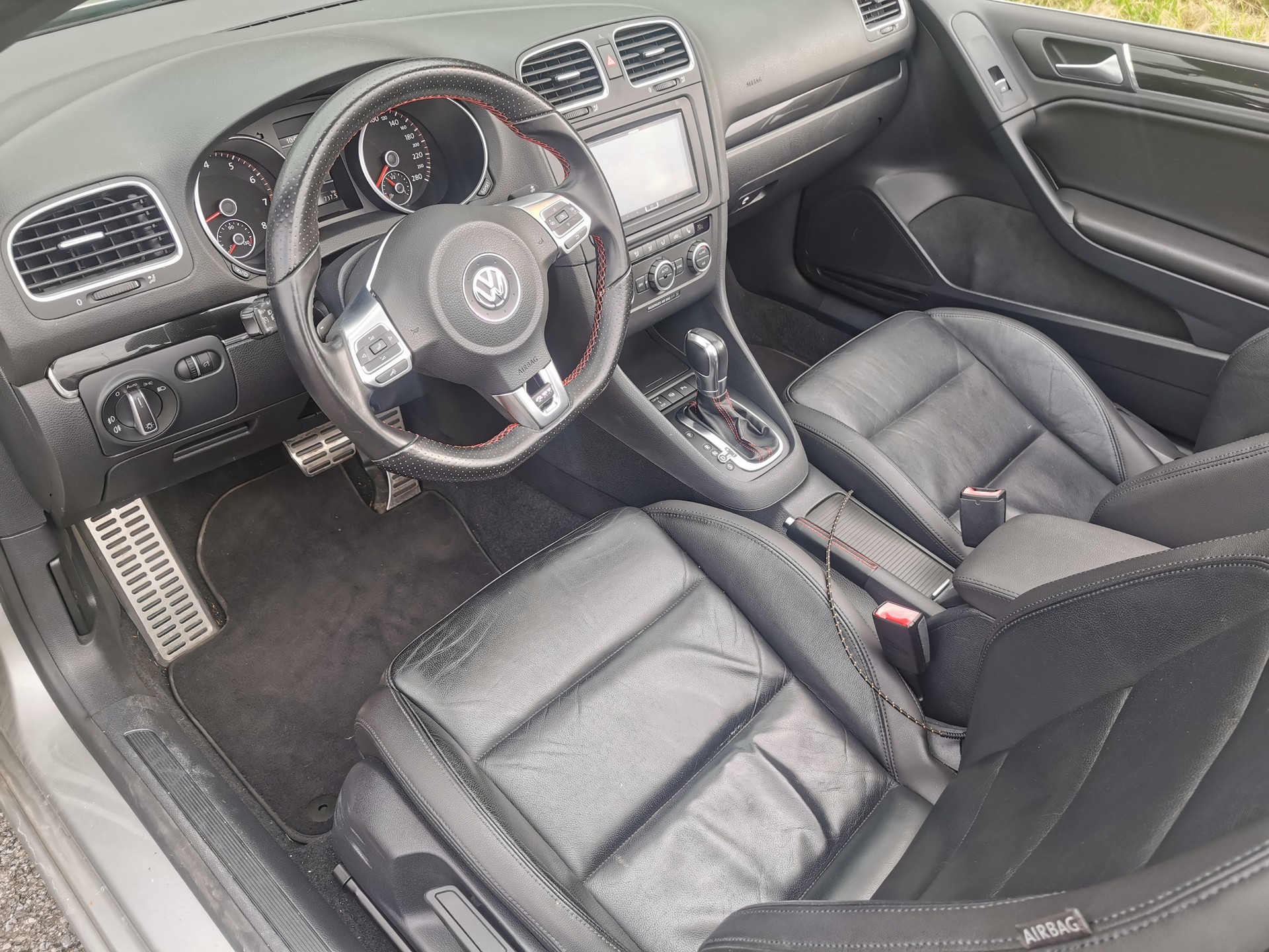VW Golf Cabrio 2.0 TSI GTI DSG-image-7