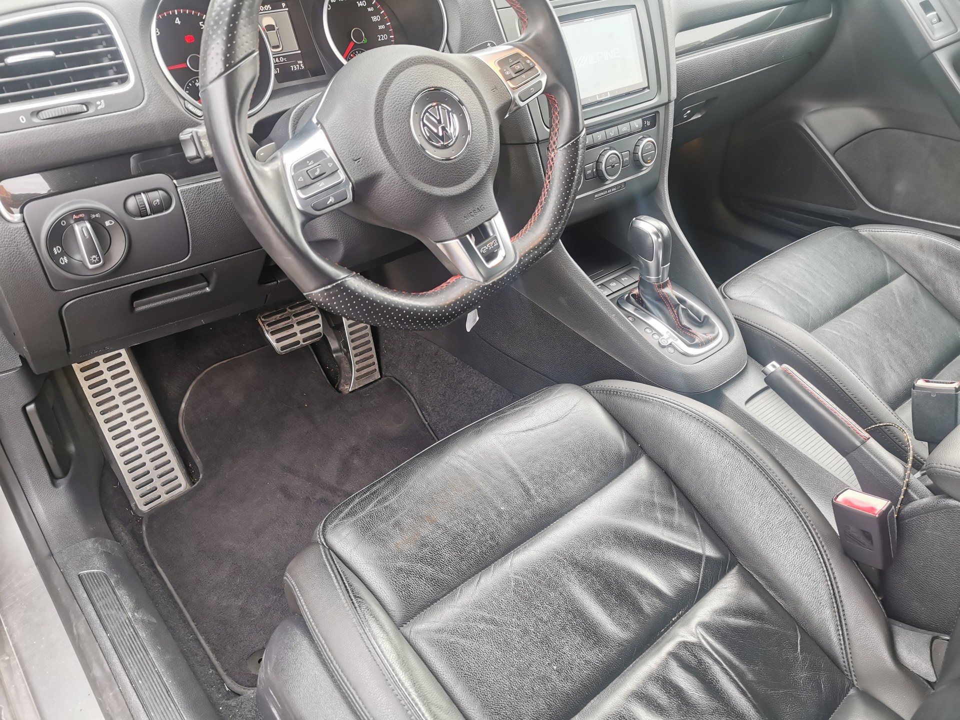 VW Golf Cabrio 2.0 TSI GTI DSG-image-9