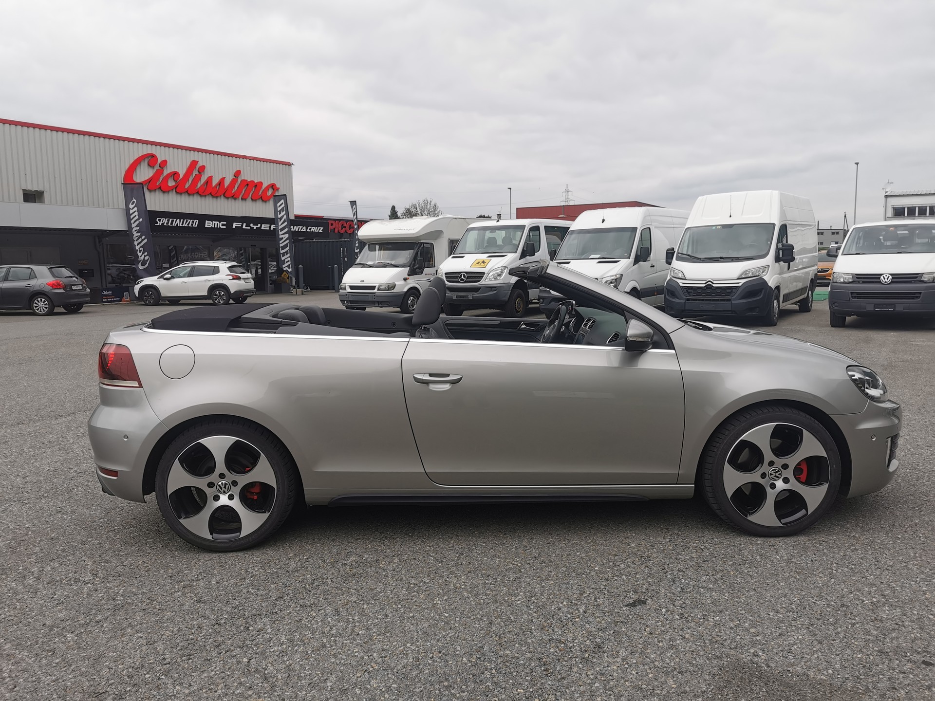 VW Golf Cabrio 2.0 TSI GTI DSG-image-1