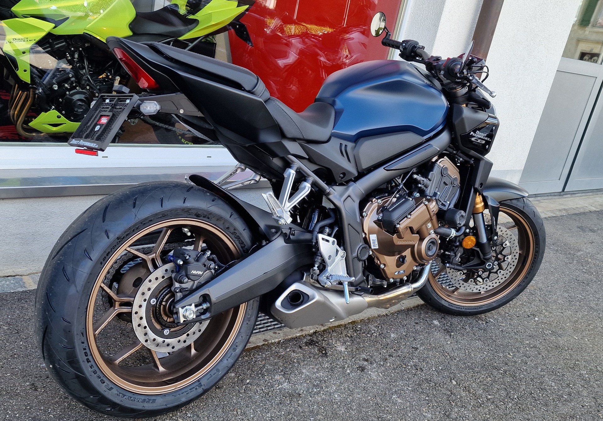 HONDA CB 650 R E-Clutch - 2026-showroom-element-3