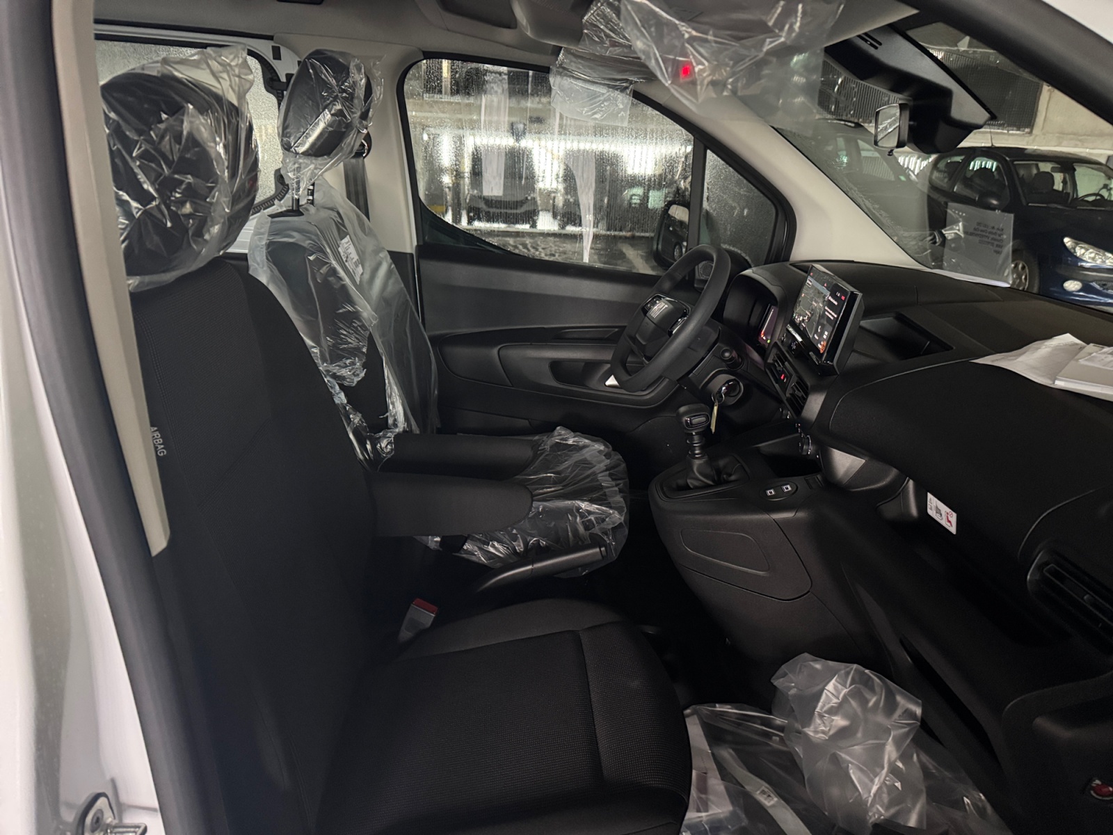 FIAT Doblo 1.5 BlueHDi L2 800kg Crew Van Easy Pro-image-10
