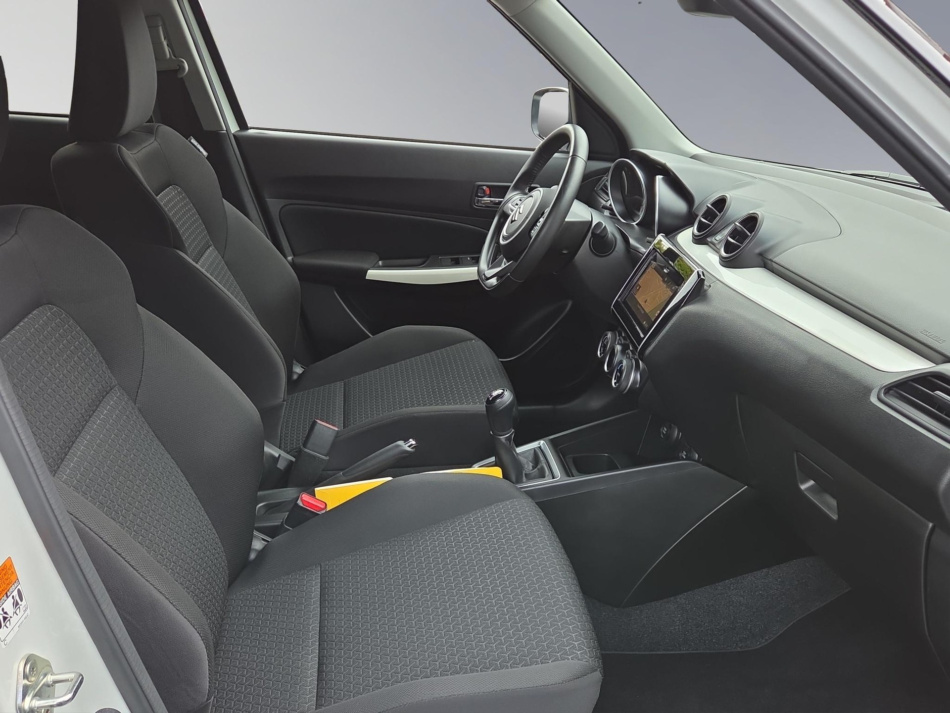 SUZUKI Swift 1.2 Piz Sulai Top Hybrid 4x4-image-15