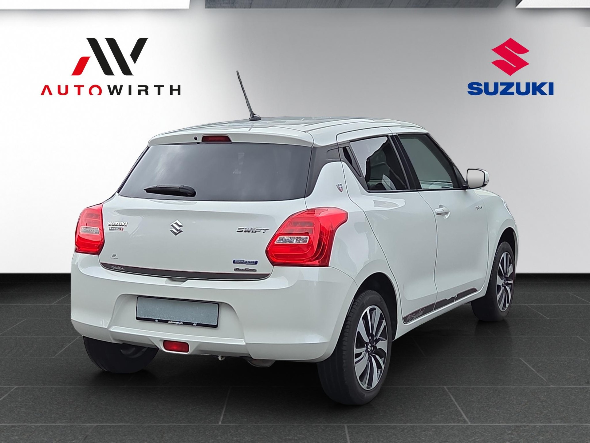 SUZUKI Swift 1.2 Piz Sulai Top Hybrid 4x4-image-4