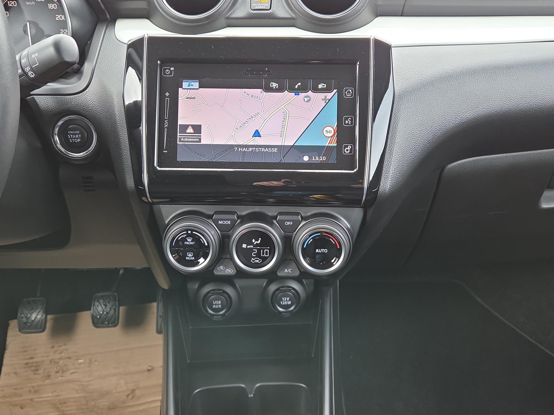 SUZUKI Swift 1.2 Piz Sulai Top Hybrid 4x4-image-12