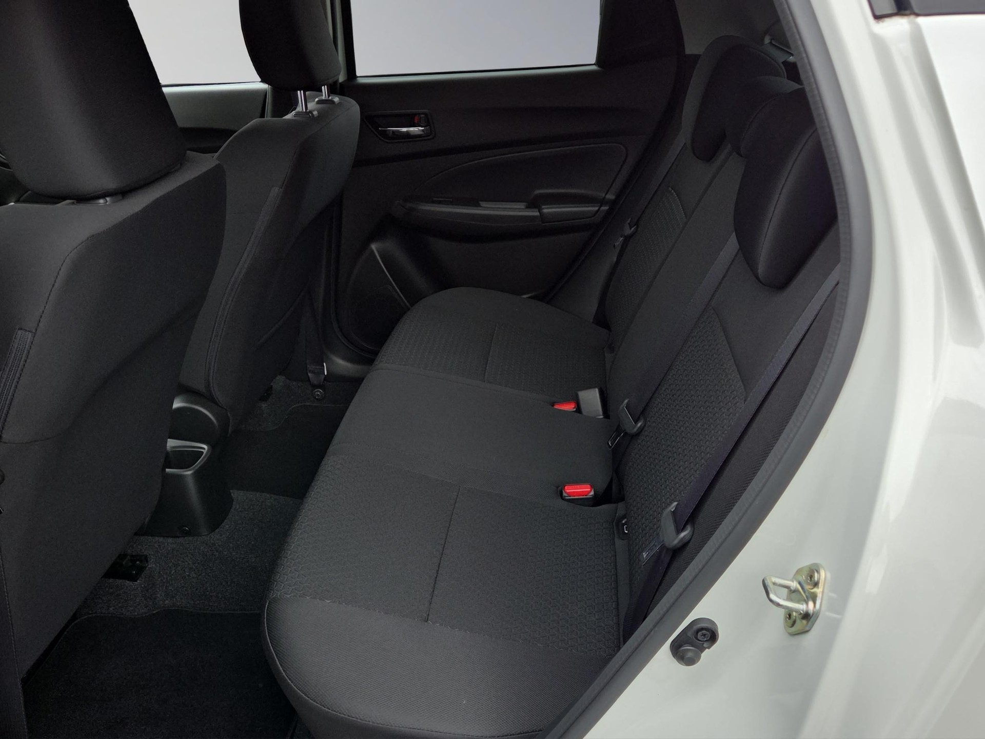 SUZUKI Swift 1.2 Piz Sulai Top Hybrid 4x4-image-14