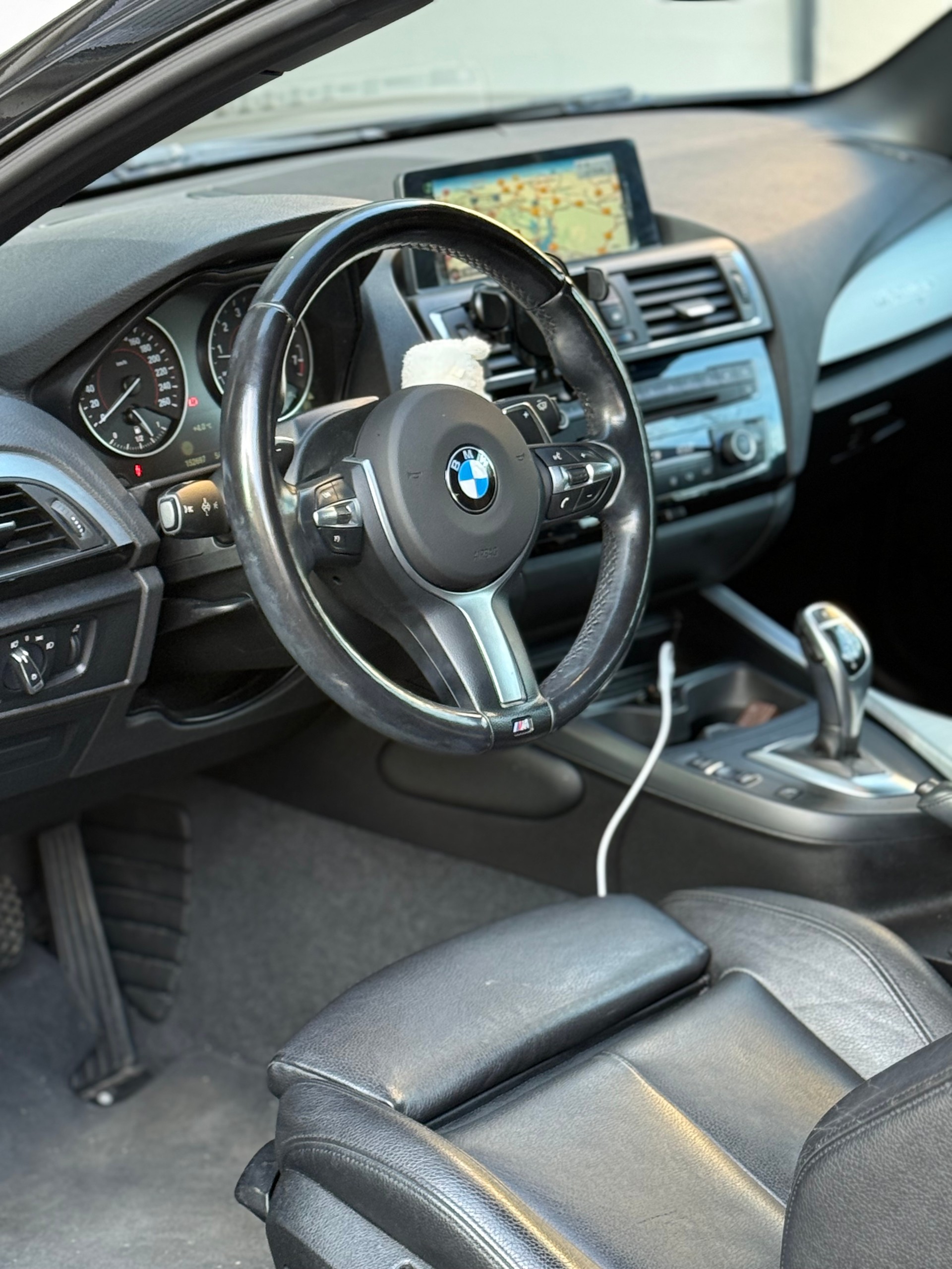 BMW 220i M Sport Steptronic-image-3