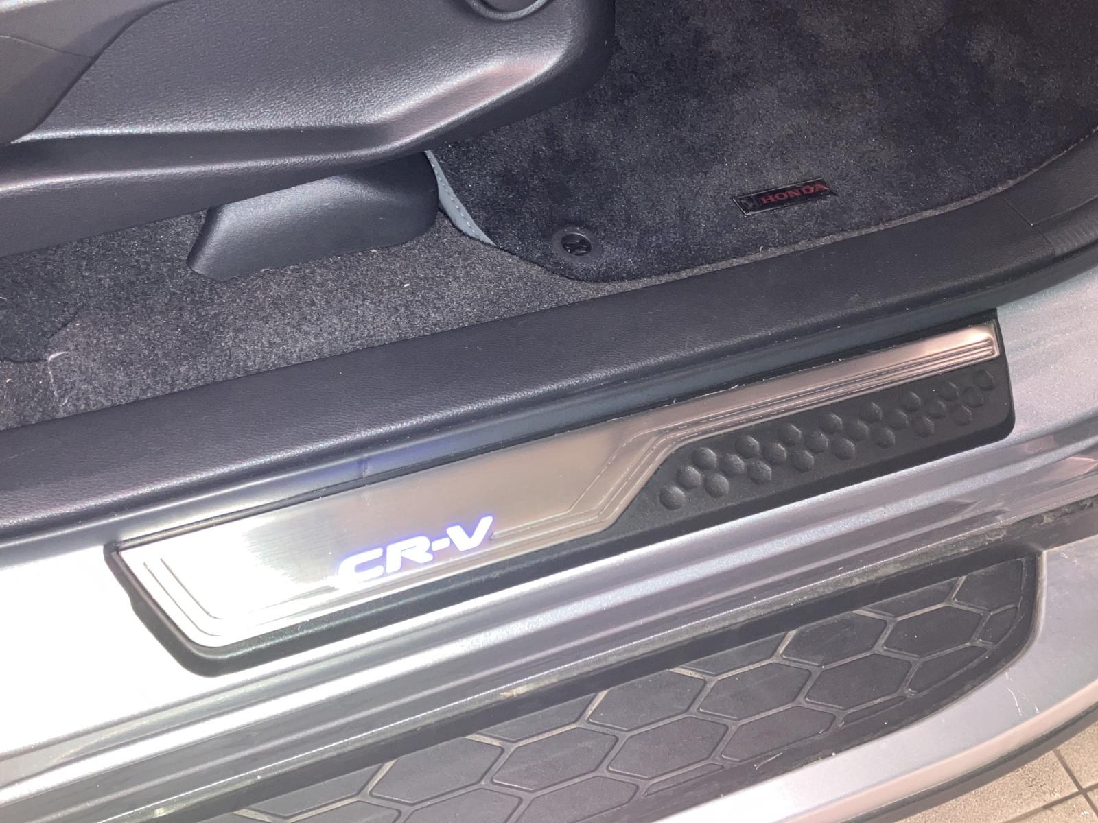 HONDA CR-V 1.5 i-VTEC Executive 4WD-image-13