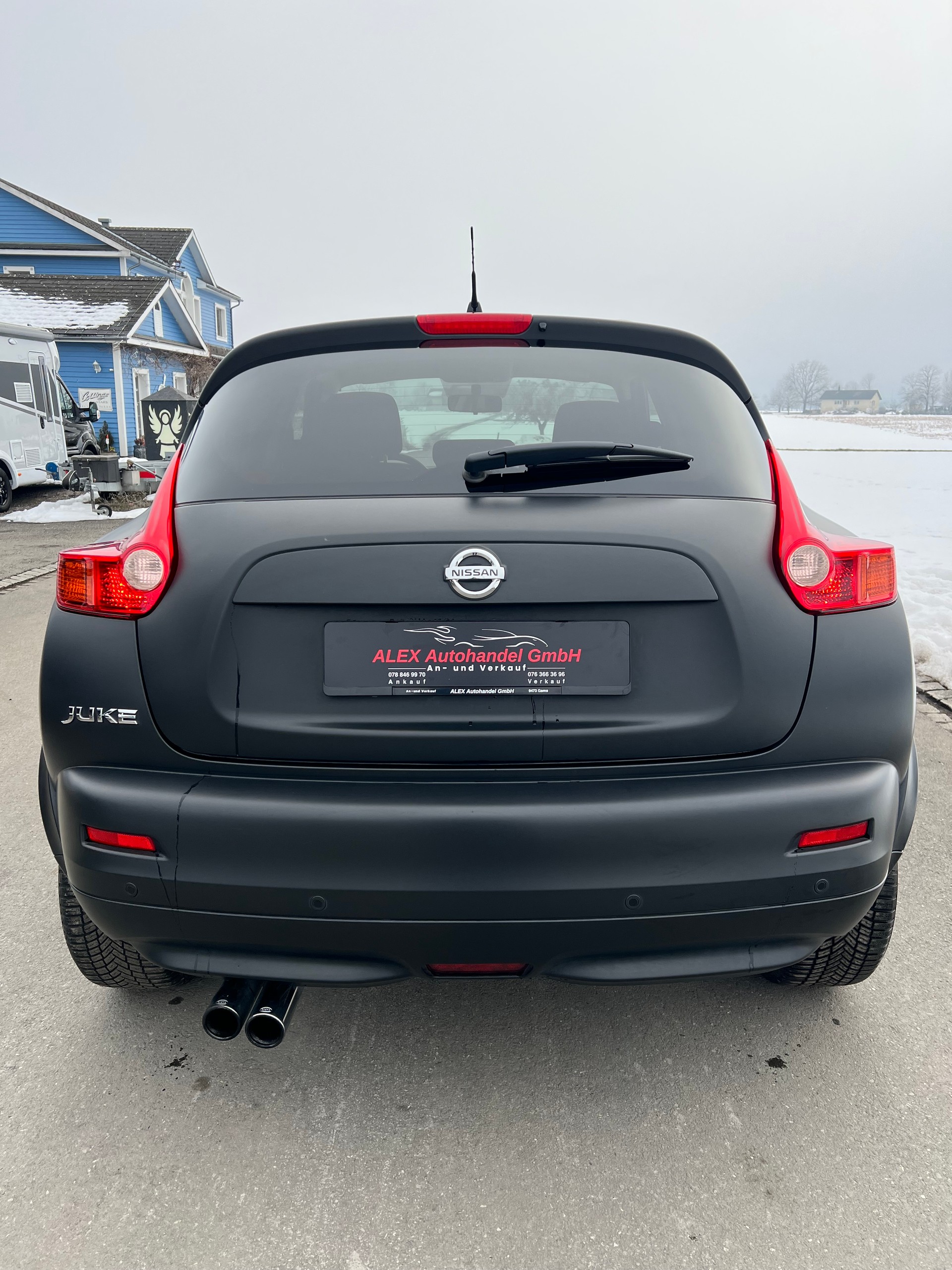 NISSAN Juke 1.6 DIG-T Shiro Pure Black-image-4