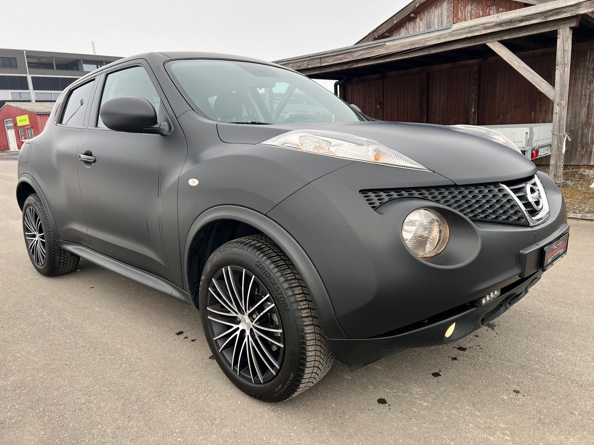 NISSAN Juke 1.6 DIG-T Shiro Pure Black-image-8