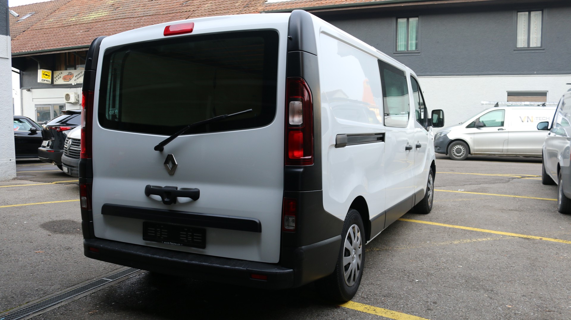 RENAULT Trafic 1.6 dCi 120 2.9t Business L2H1-image-5