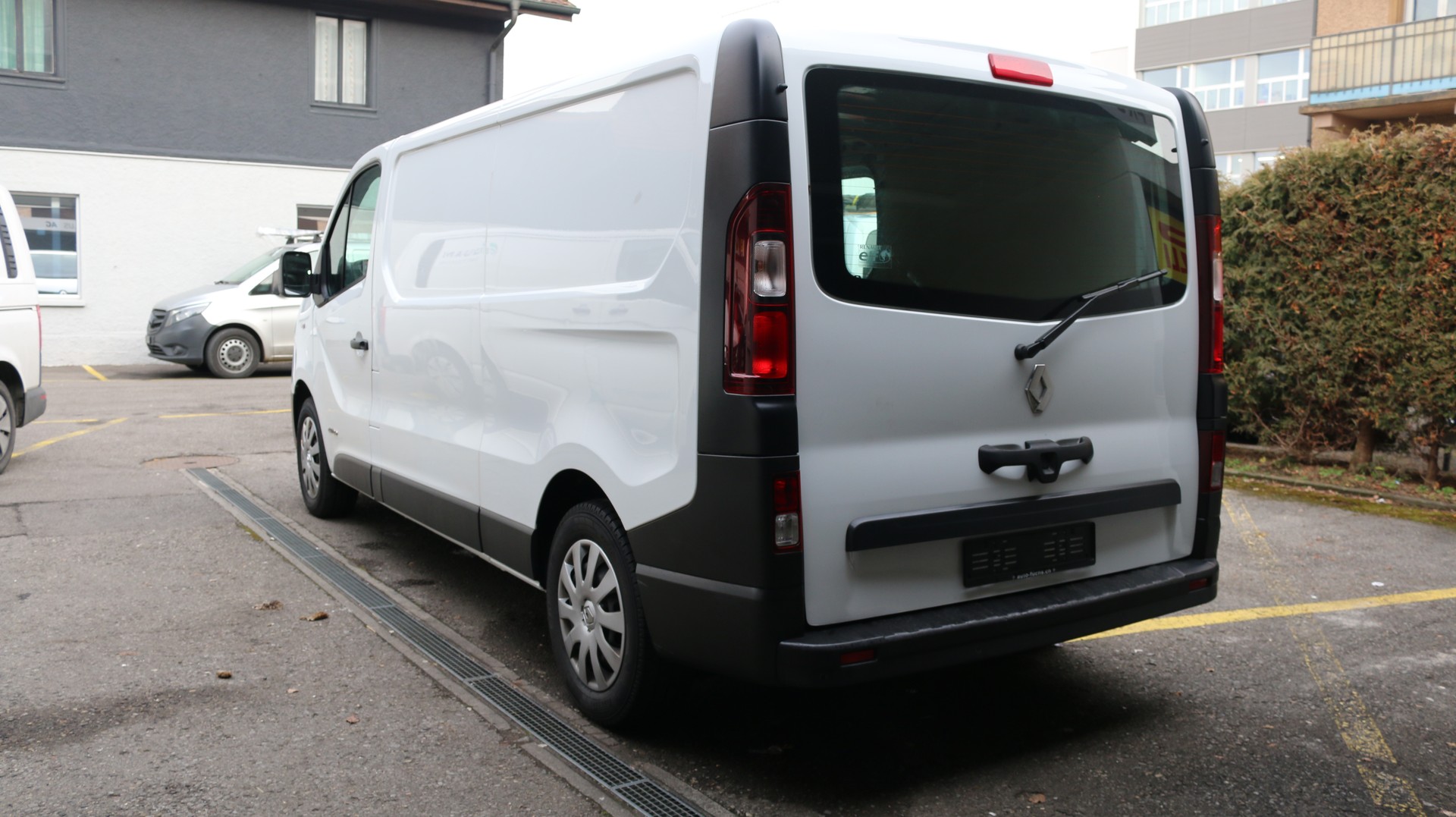 RENAULT Trafic 1.6 dCi 120 2.9t Business L2H1-image-3