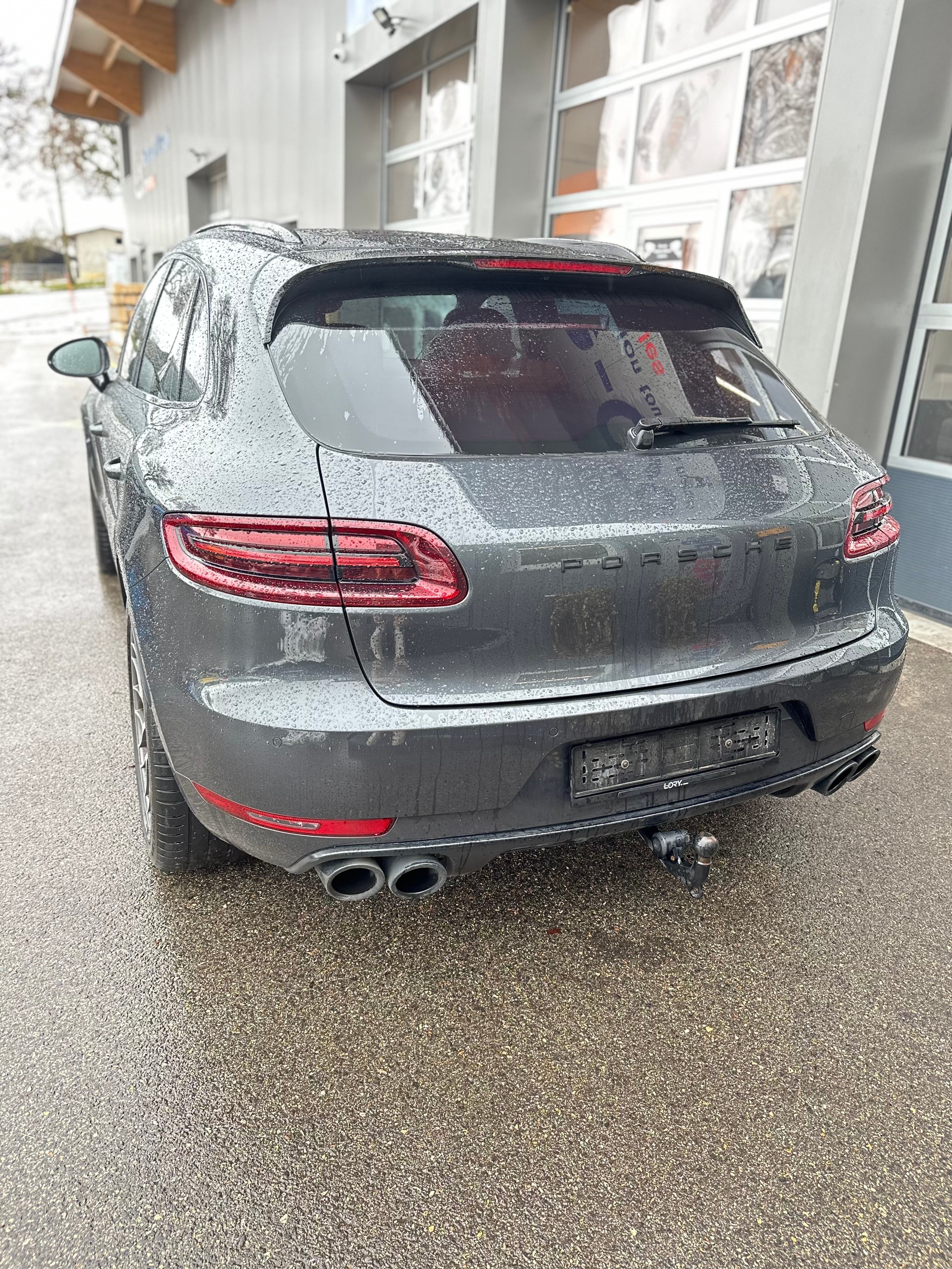 PORSCHE Macan GTS PDK-image-3