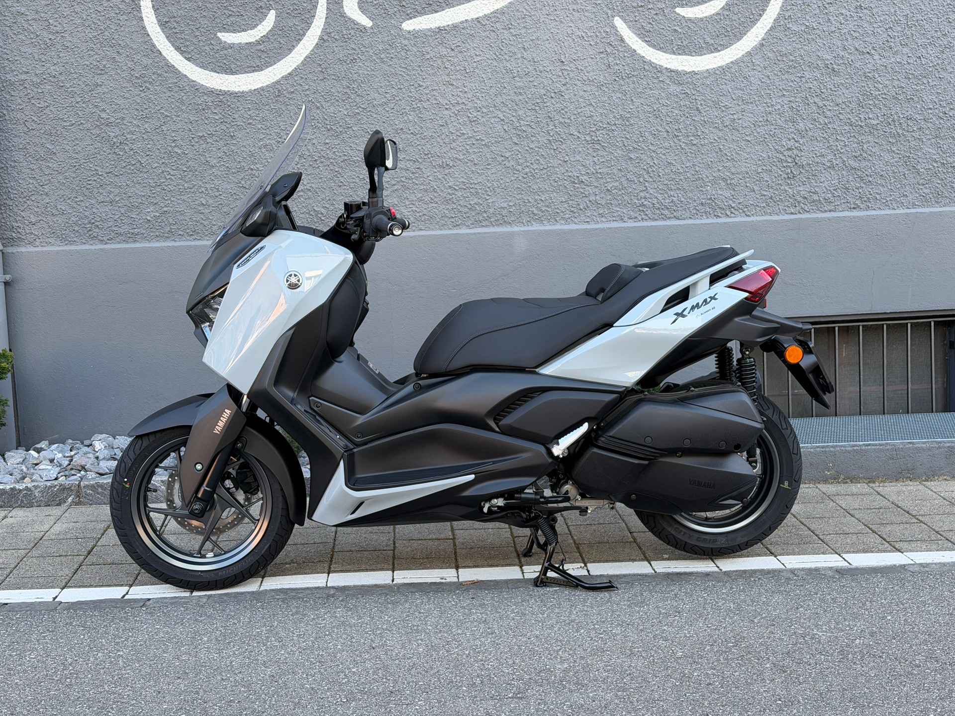 YAMAHA XMAX 300 Tech MAX+ 2026-image-4