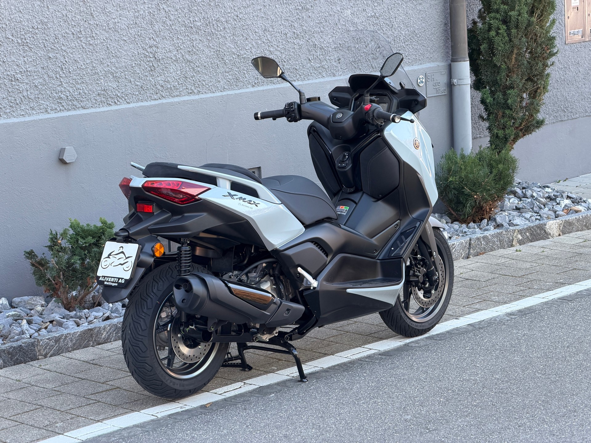 YAMAHA XMAX 300 Tech MAX+ 2026-image-15