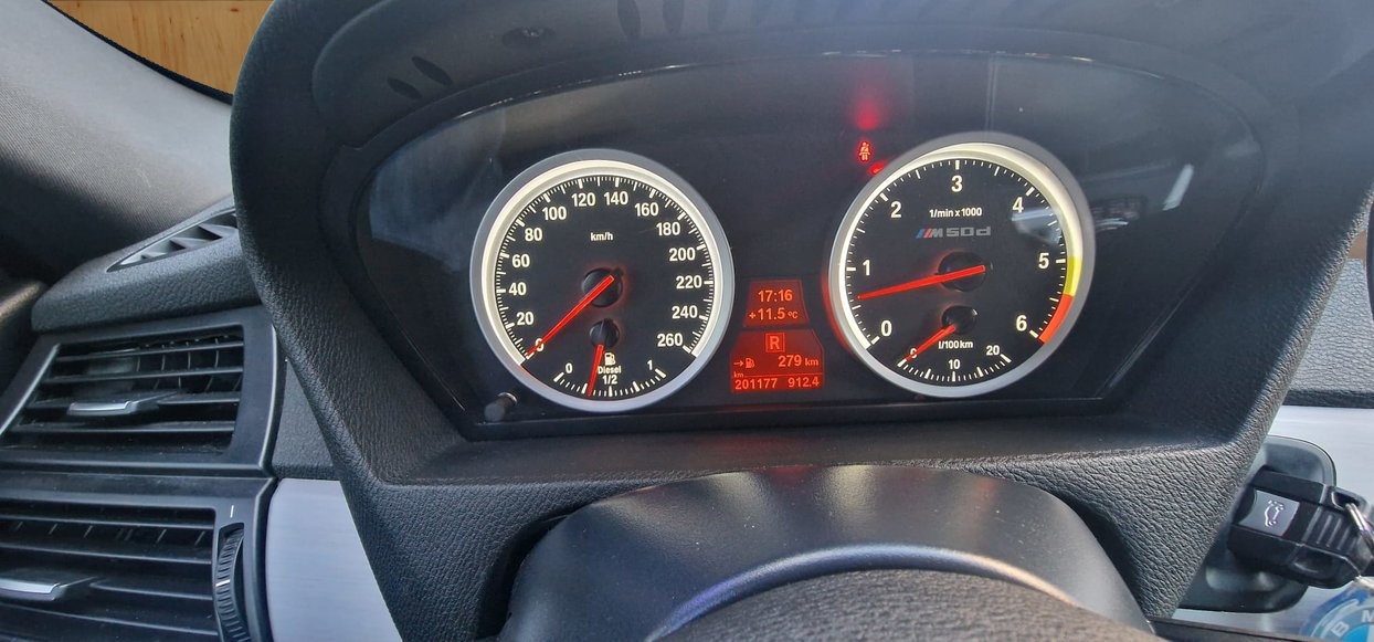 BMW X6 M50d Steptronic-image-2