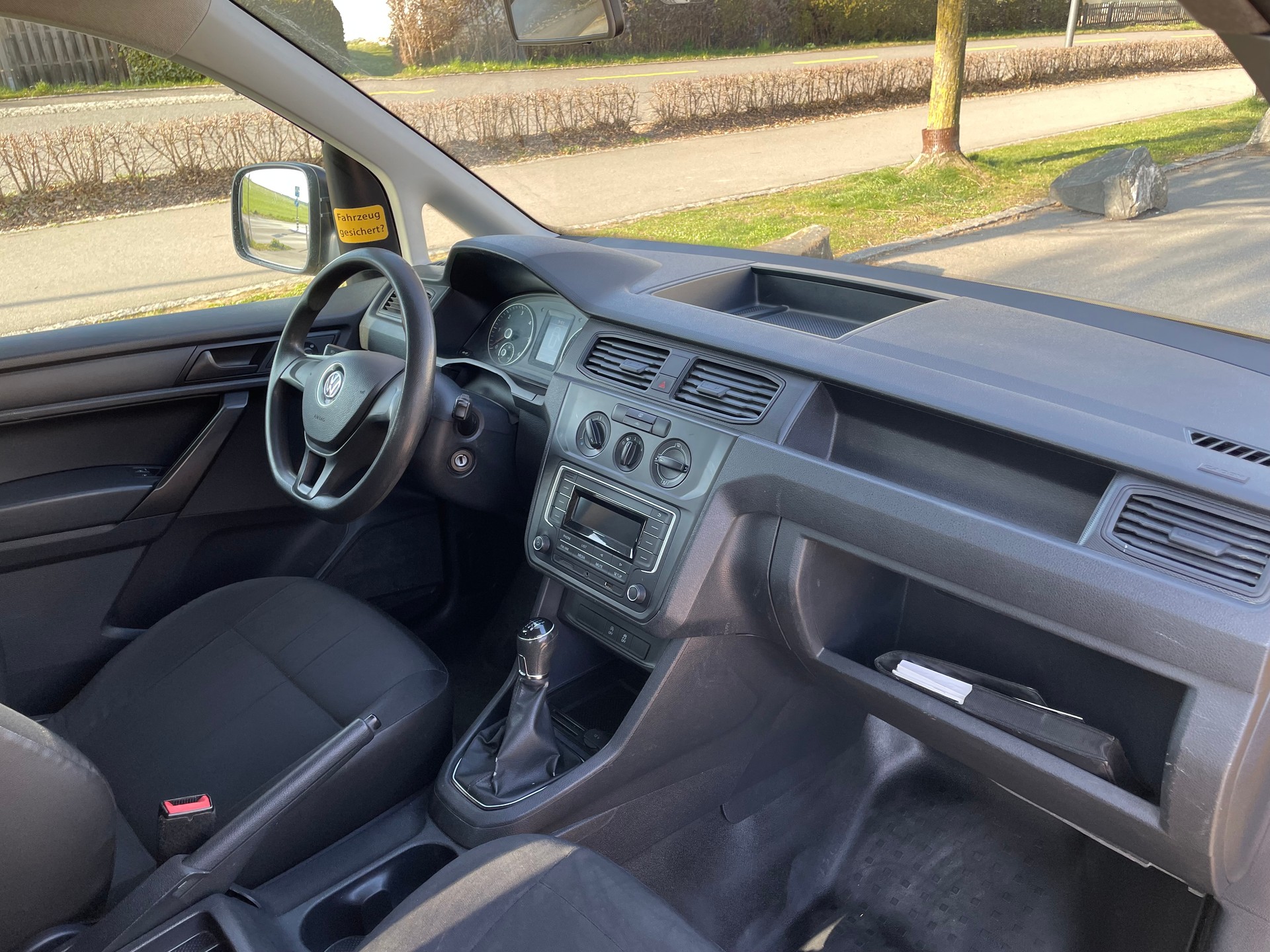 VW Caddy 2.0TDI 4Motion BlueMotion (Zahnriemen, Wasserpumpe und Kupplung neu)-image-10