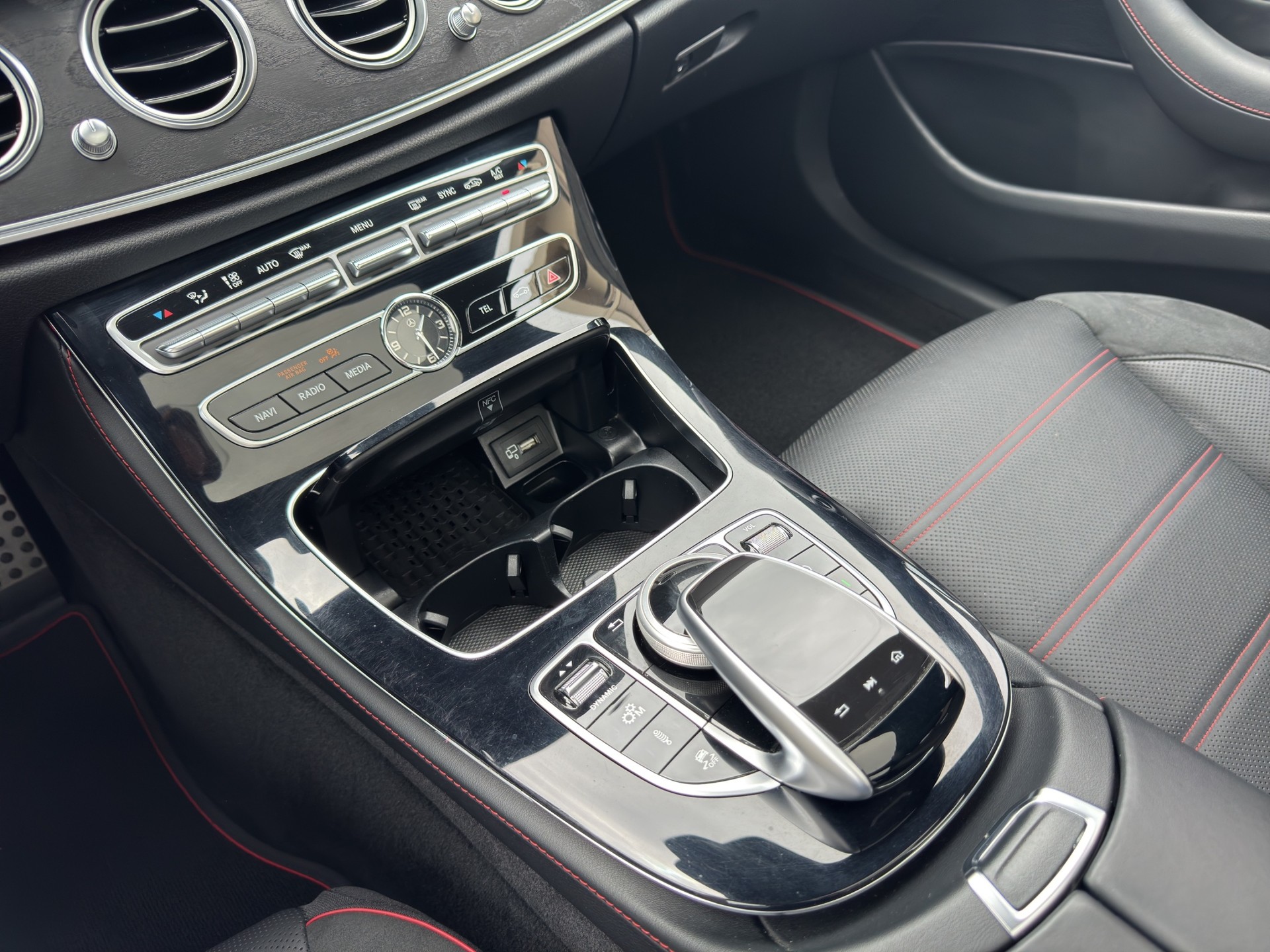 MERCEDES-BENZ E 43 AMG 4 Matic 9G-Tronic-image-13