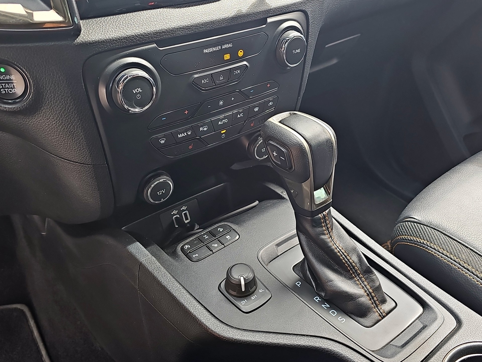 FORD Ranger 2.0 Eco Blue 4x4 A-image-20