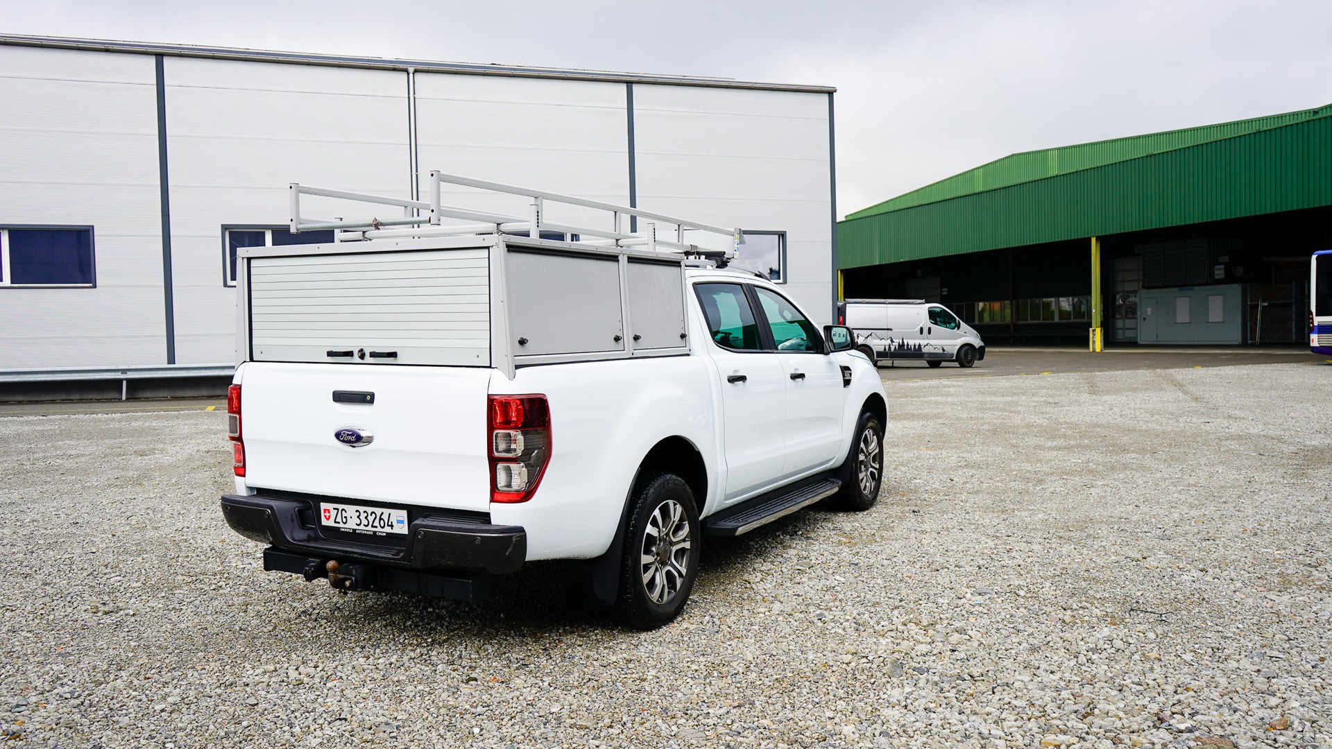 FORD Ranger Wildtrak 3.2 TDCi 4x4 A-image-1