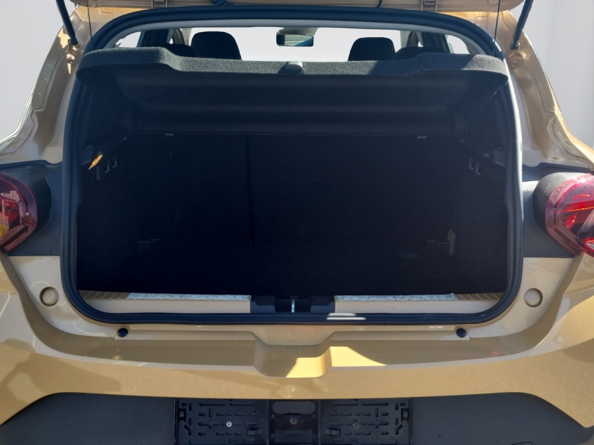 DACIA Sandero 1.0 TCe Stepway Extreme-image-14