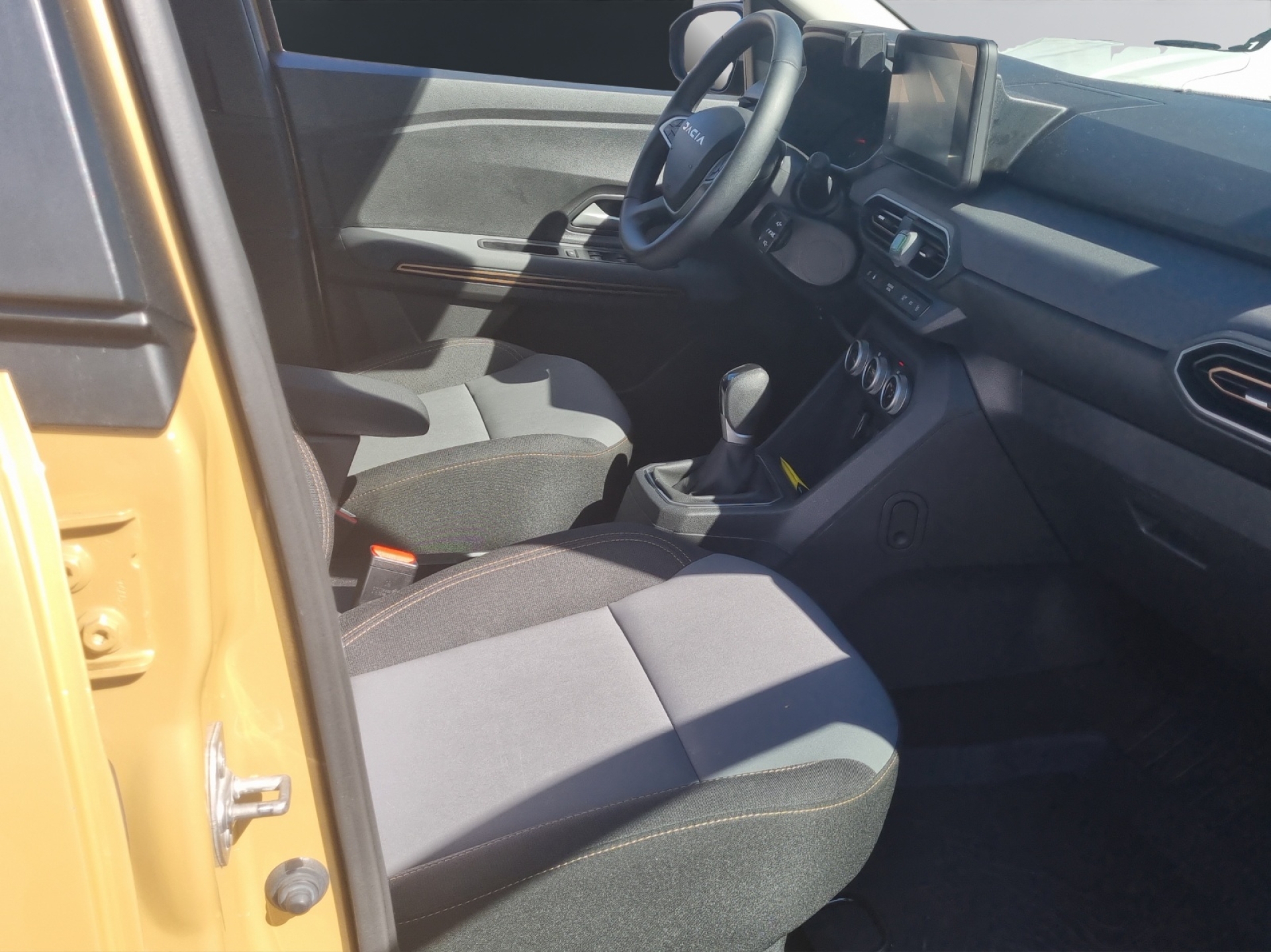 DACIA Sandero 1.0 TCe Stepway Extreme-image-11