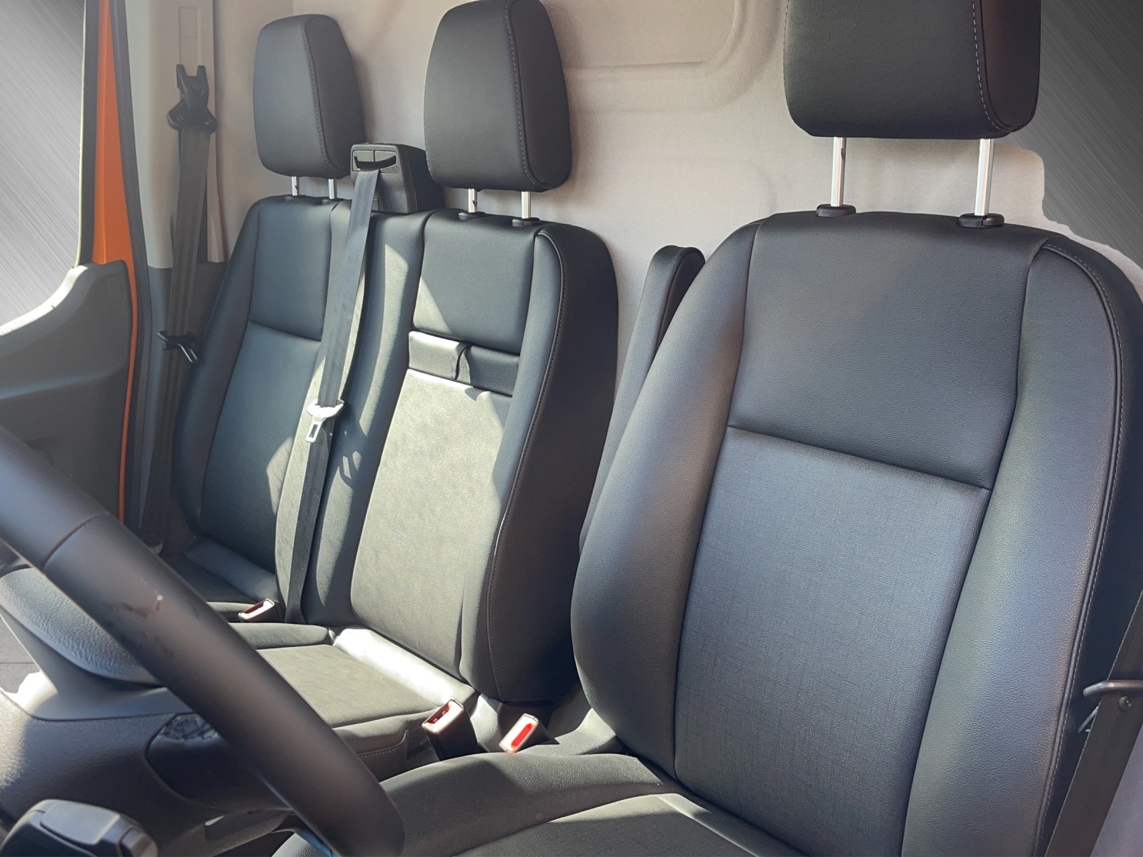 FORD Transit Van 350 L3H2 2.0 EcoBlue Trend-image-9