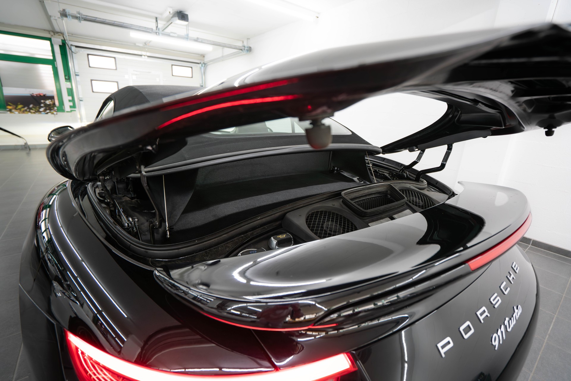 PORSCHE Turbo PDK-image-22
