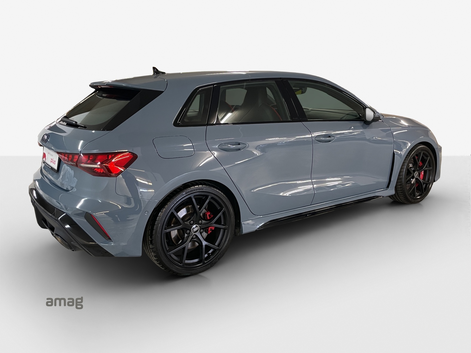 AUDI RS3 Sportback 2.5 TSI quattro S-tronic-image-4