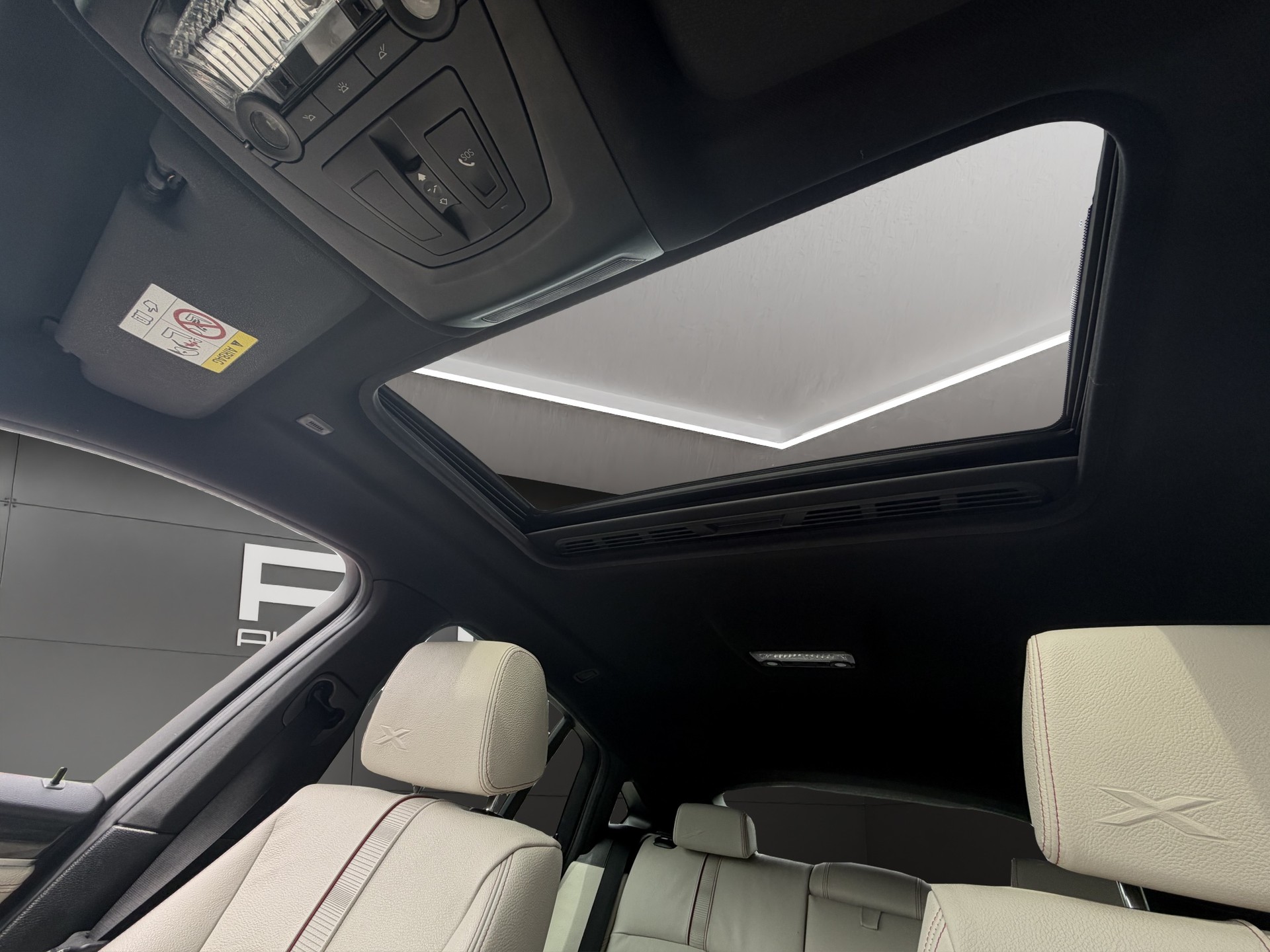 BMW X4 xDrive 35i xLine Steptronic-image-14