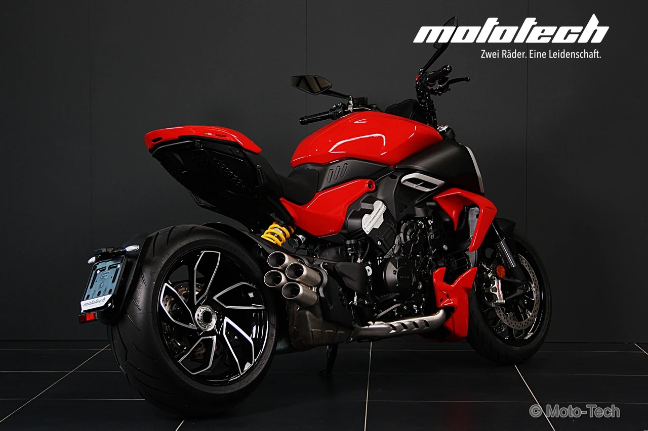 DUCATI Diavel V4 / 4 JAHRE GARANTIE-showroom-element-3