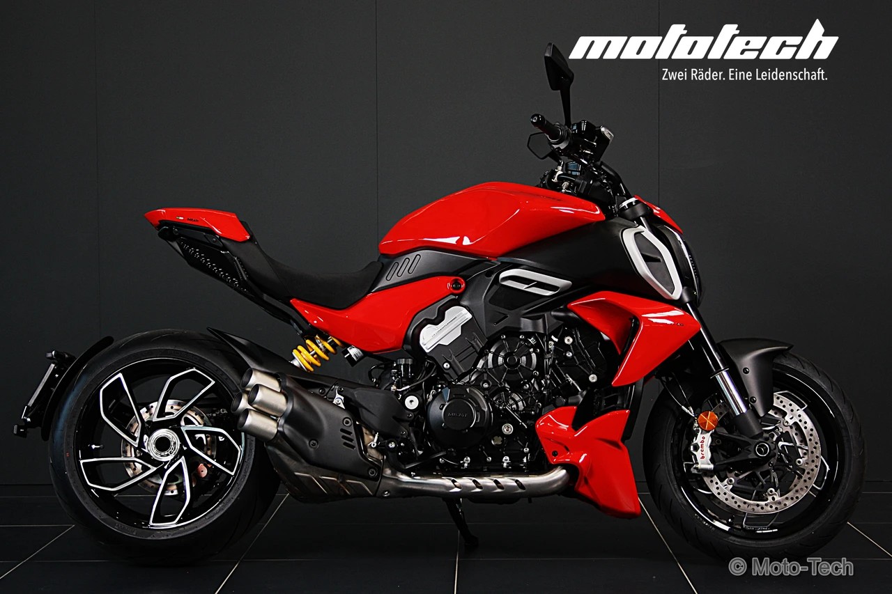 DUCATI Diavel V4 / 4 JAHRE GARANTIE-showroom-element-2