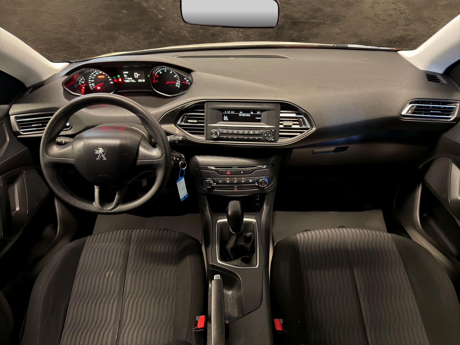 PEUGEOT 308 SW 1.2 THP Access-image-3