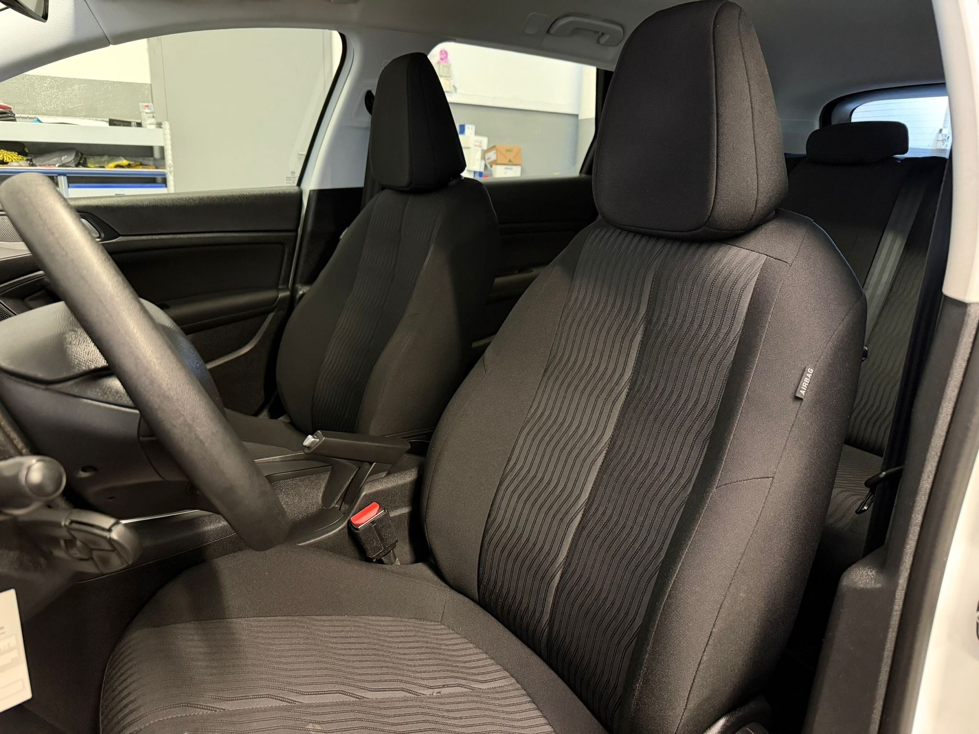 PEUGEOT 308 SW 1.2 THP Access-image-13