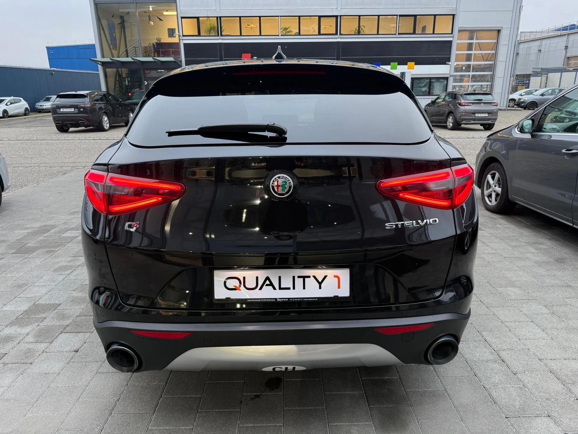 ALFA ROMEO Stelvio 2.0 Executive Q4 Automatic-image-5