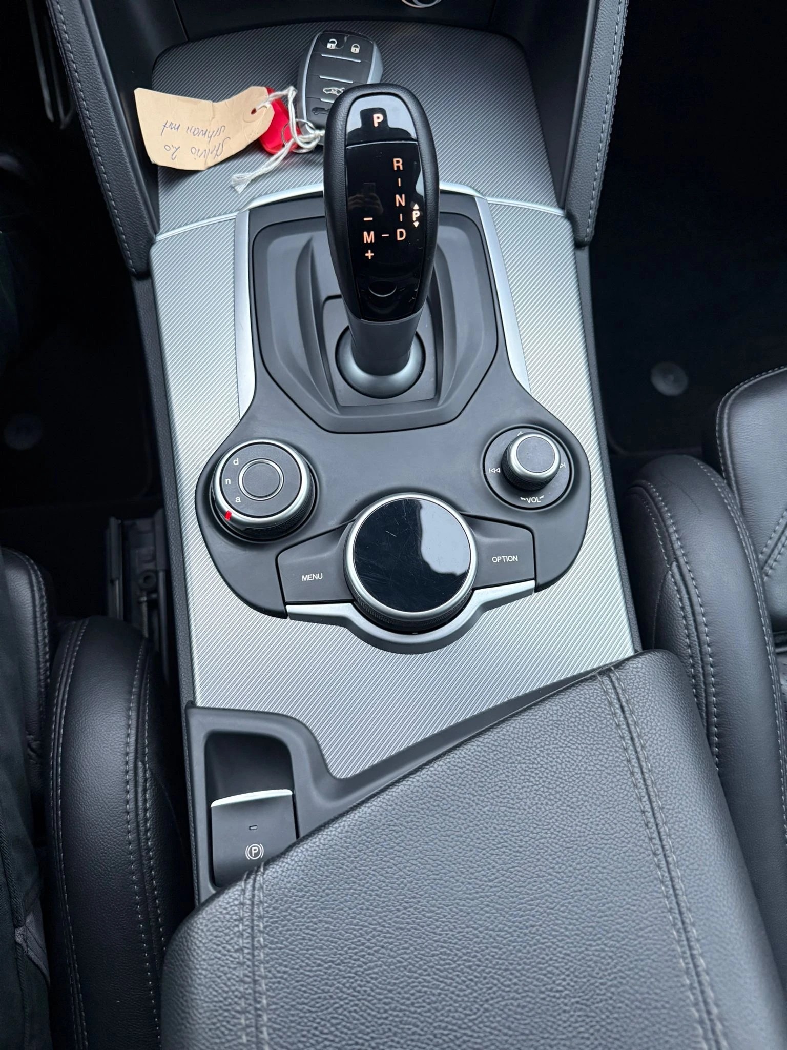 ALFA ROMEO Stelvio 2.0 Executive Q4 Automatic-image-20