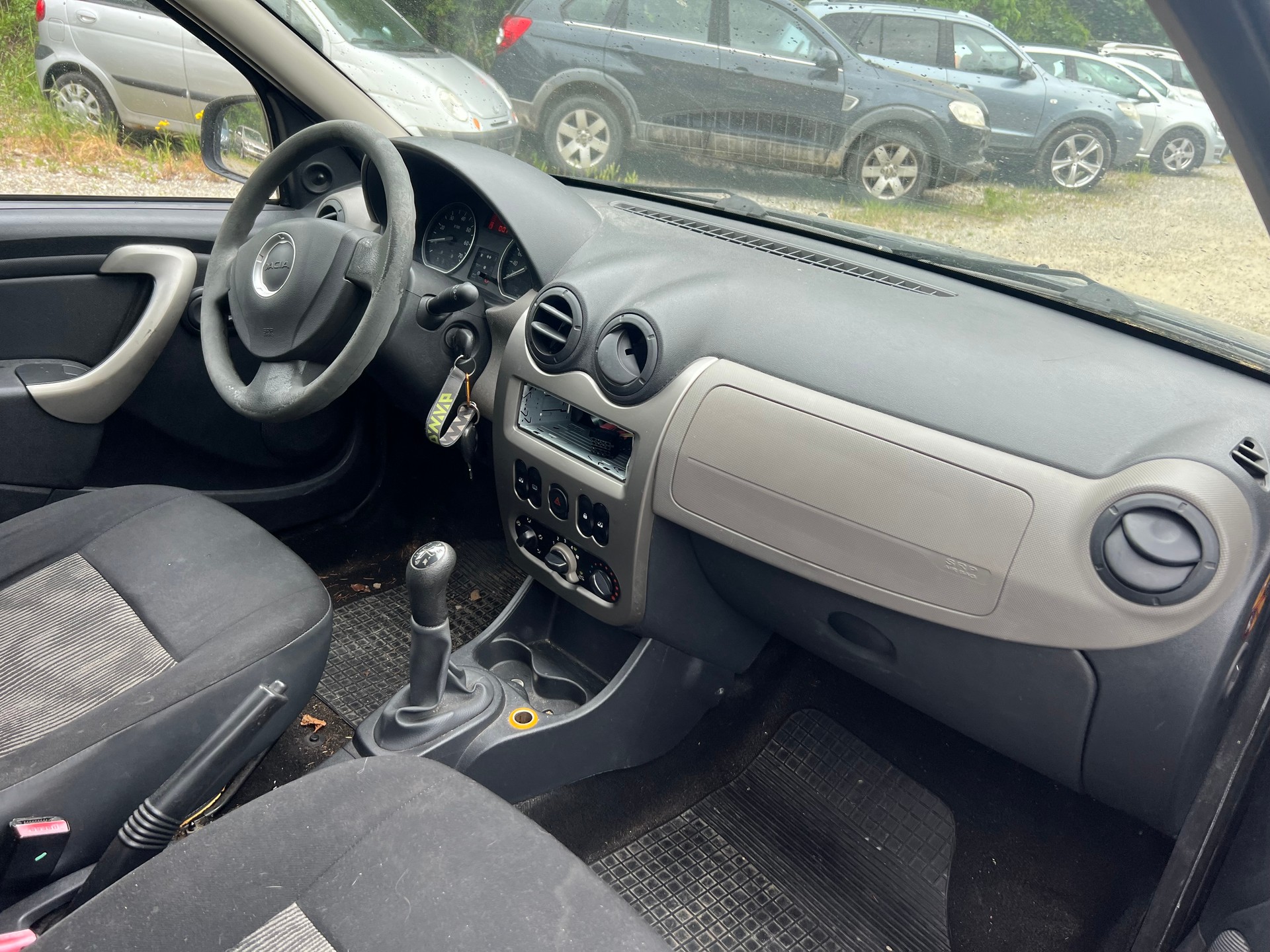 DACIA Sandero 1.2 Ambiance-image-10