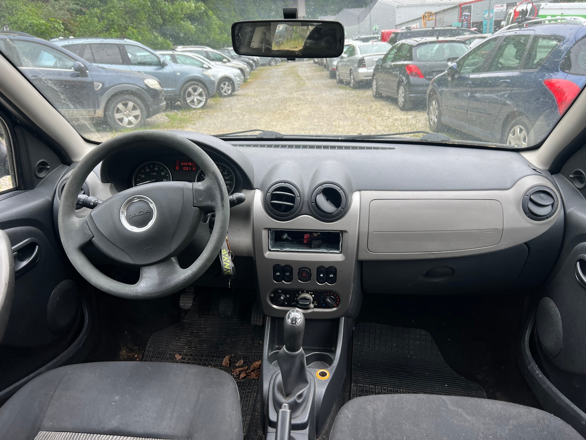 DACIA Sandero 1.2 Ambiance-image-9